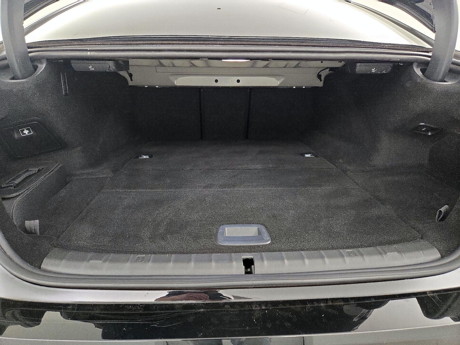 2019 BMW 5 Series 530e - Photo 23