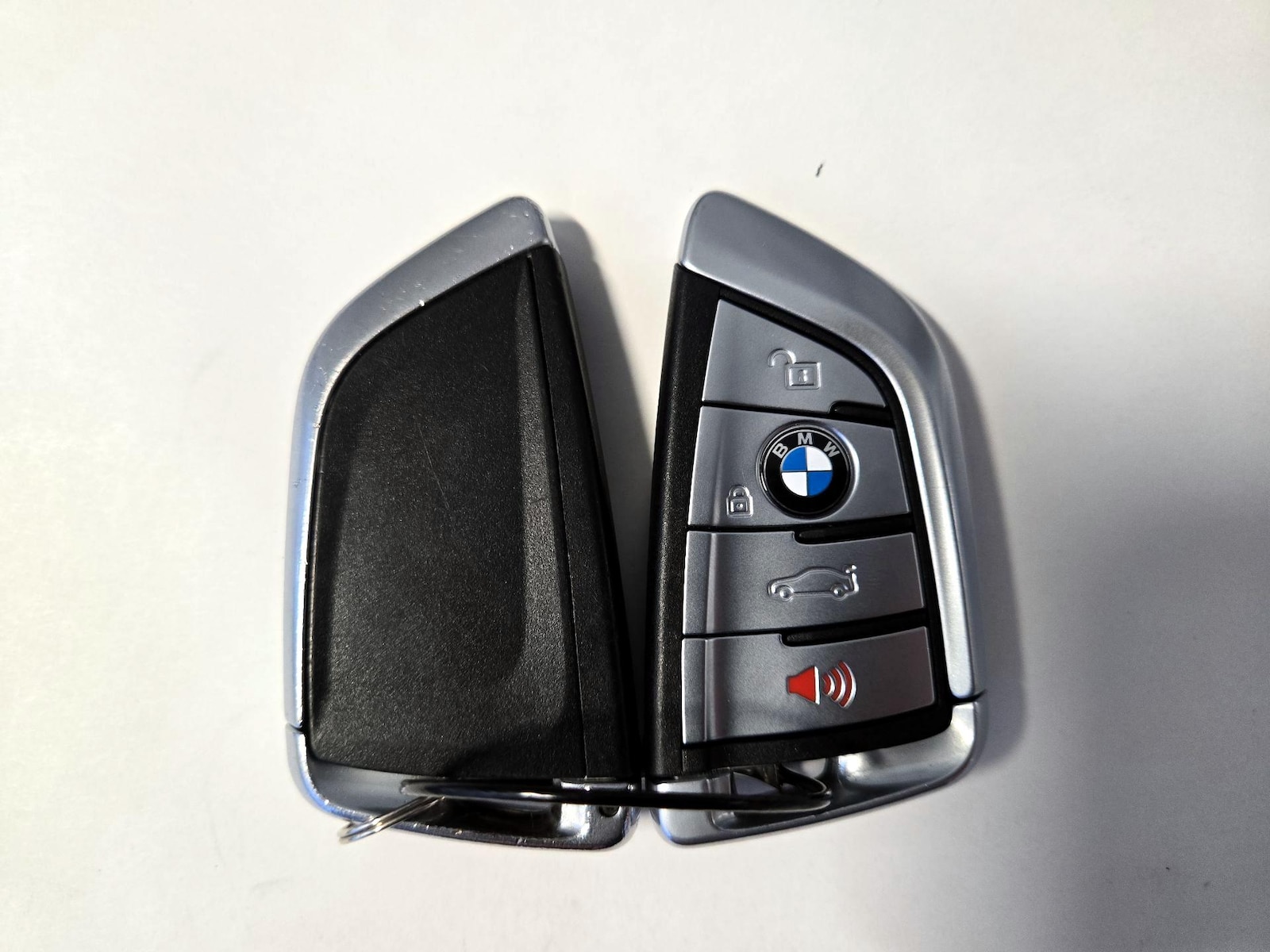 2019 BMW 5 Series 530e - Photo 25
