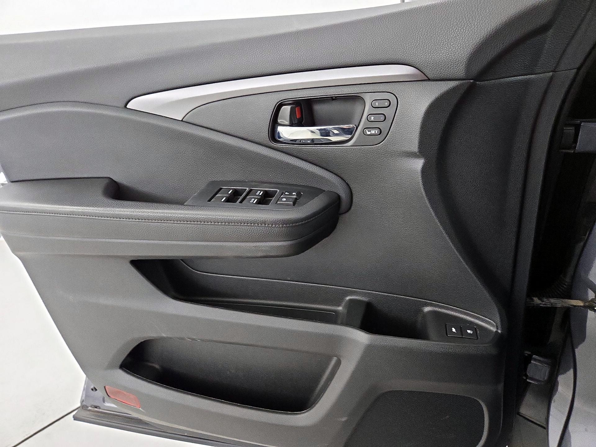 Thumbnail: 2021 Honda Passport - 12
