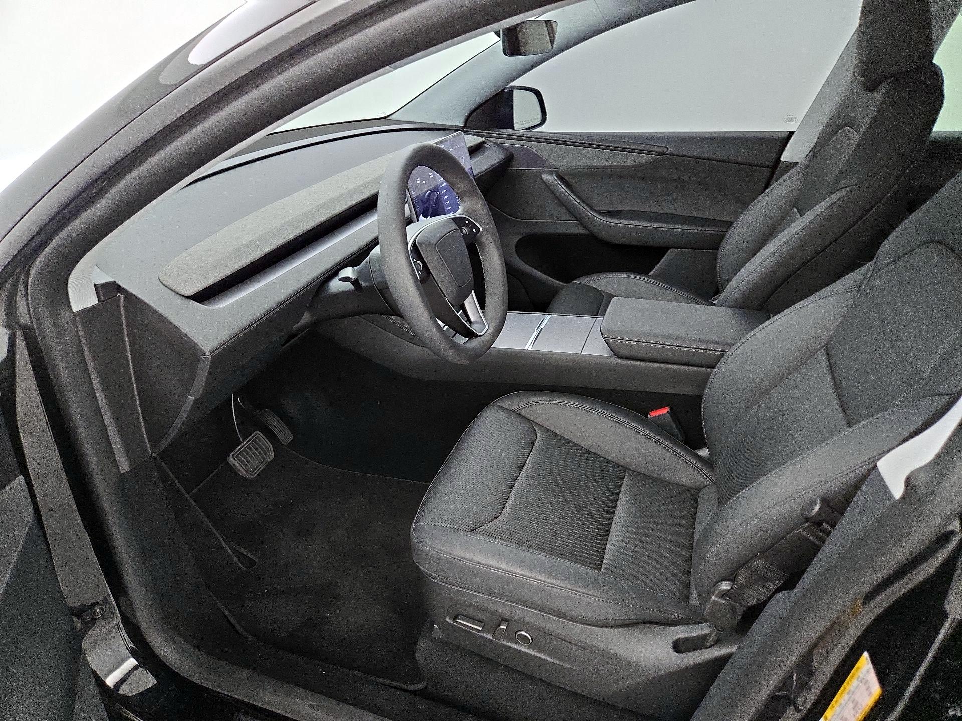 Thumbnail: 2026 Tesla Model Y - 11