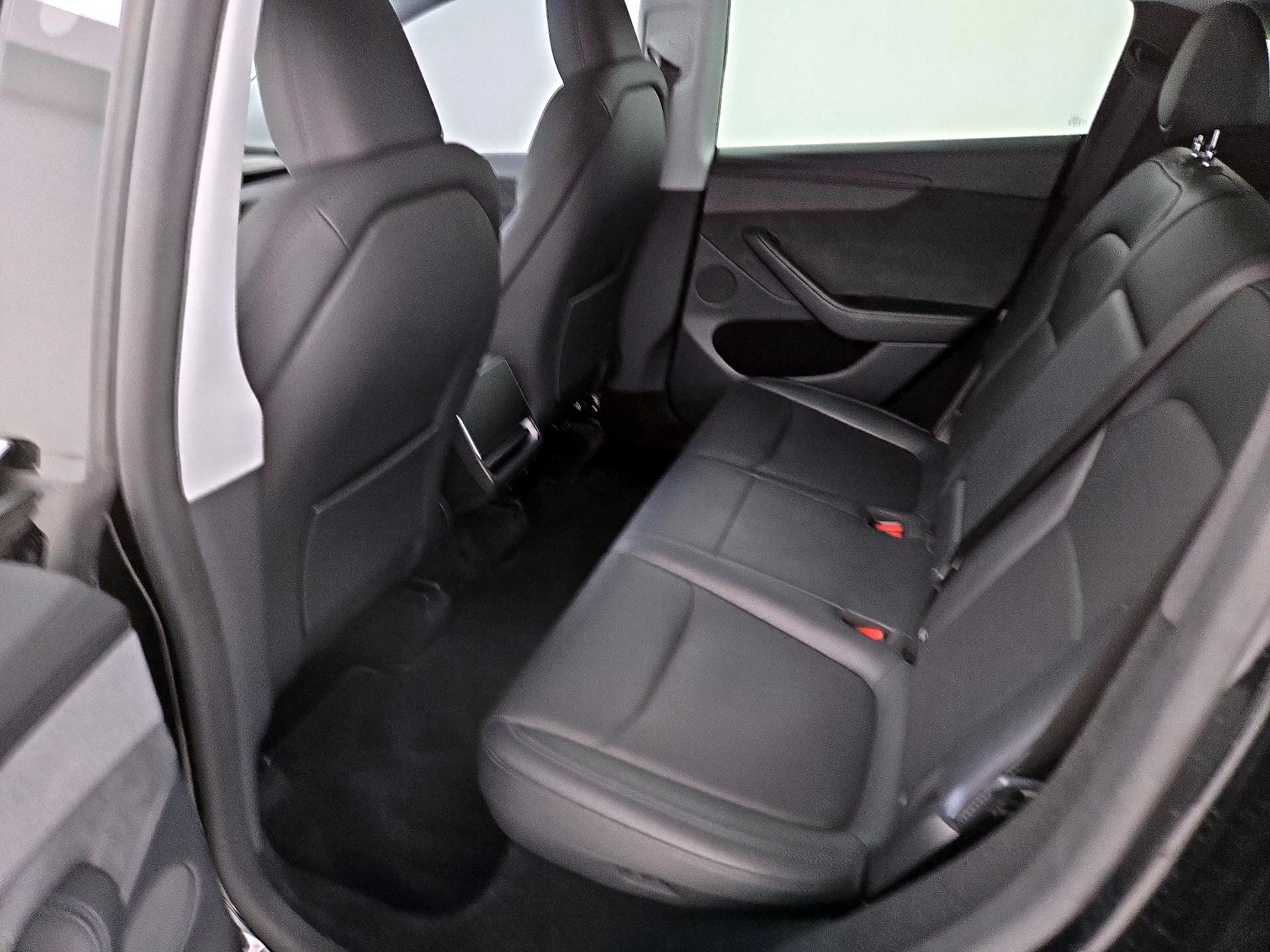 Thumbnail: 2026 Tesla Model Y - 19