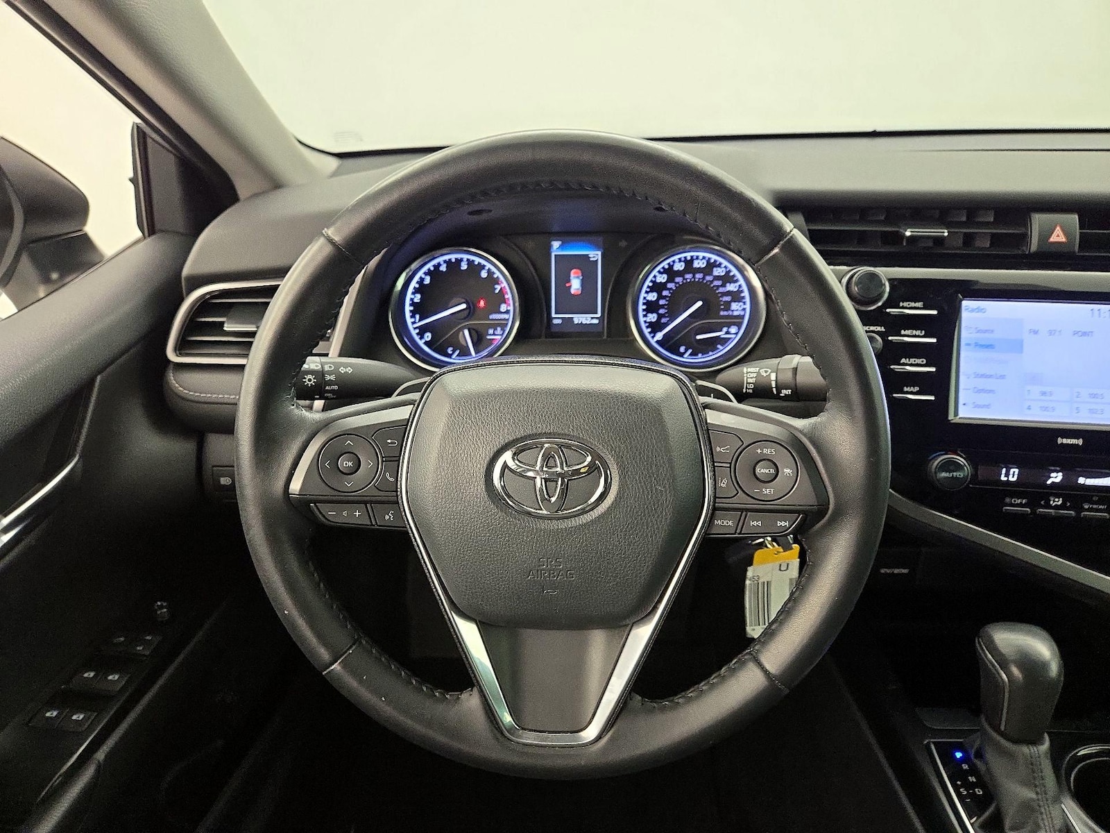 2020 Toyota Camry SE Nightshade - Photo 11