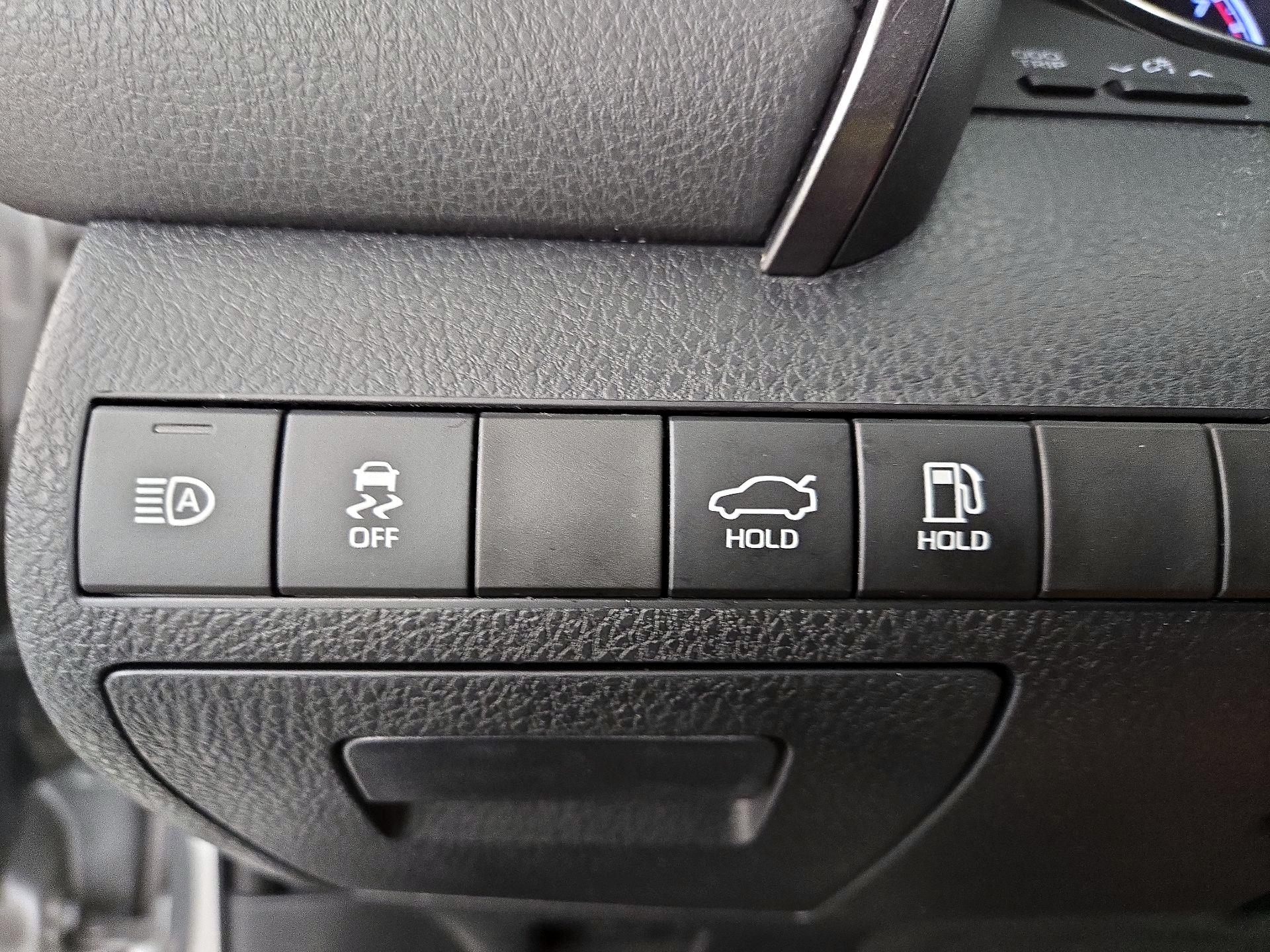 Thumbnail: 2020 Toyota Camry - 13
