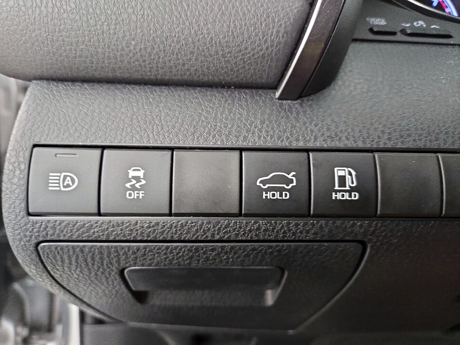 2020 Toyota Camry SE Nightshade - Photo 14