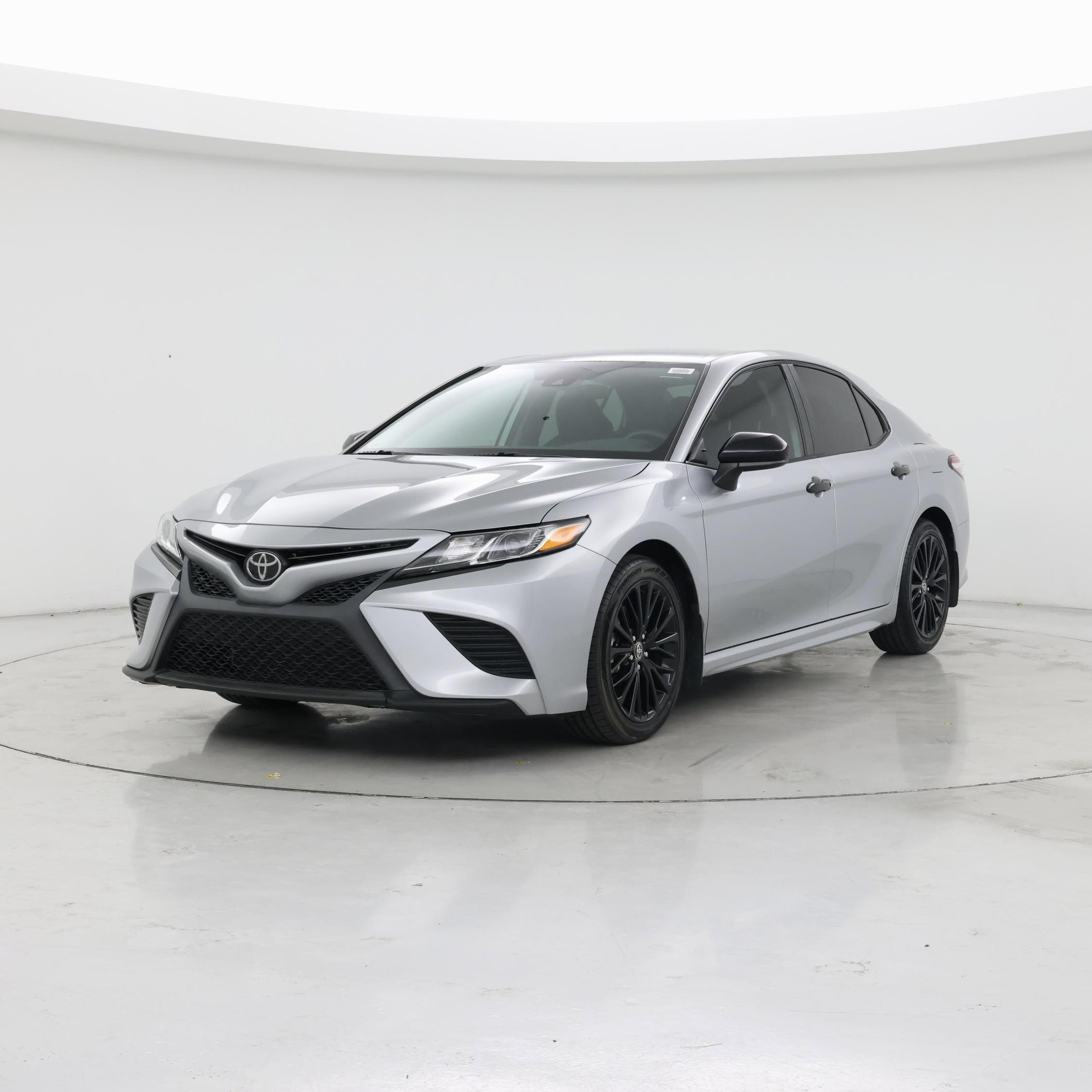 Thumbnail: 2020 Toyota Camry - 4