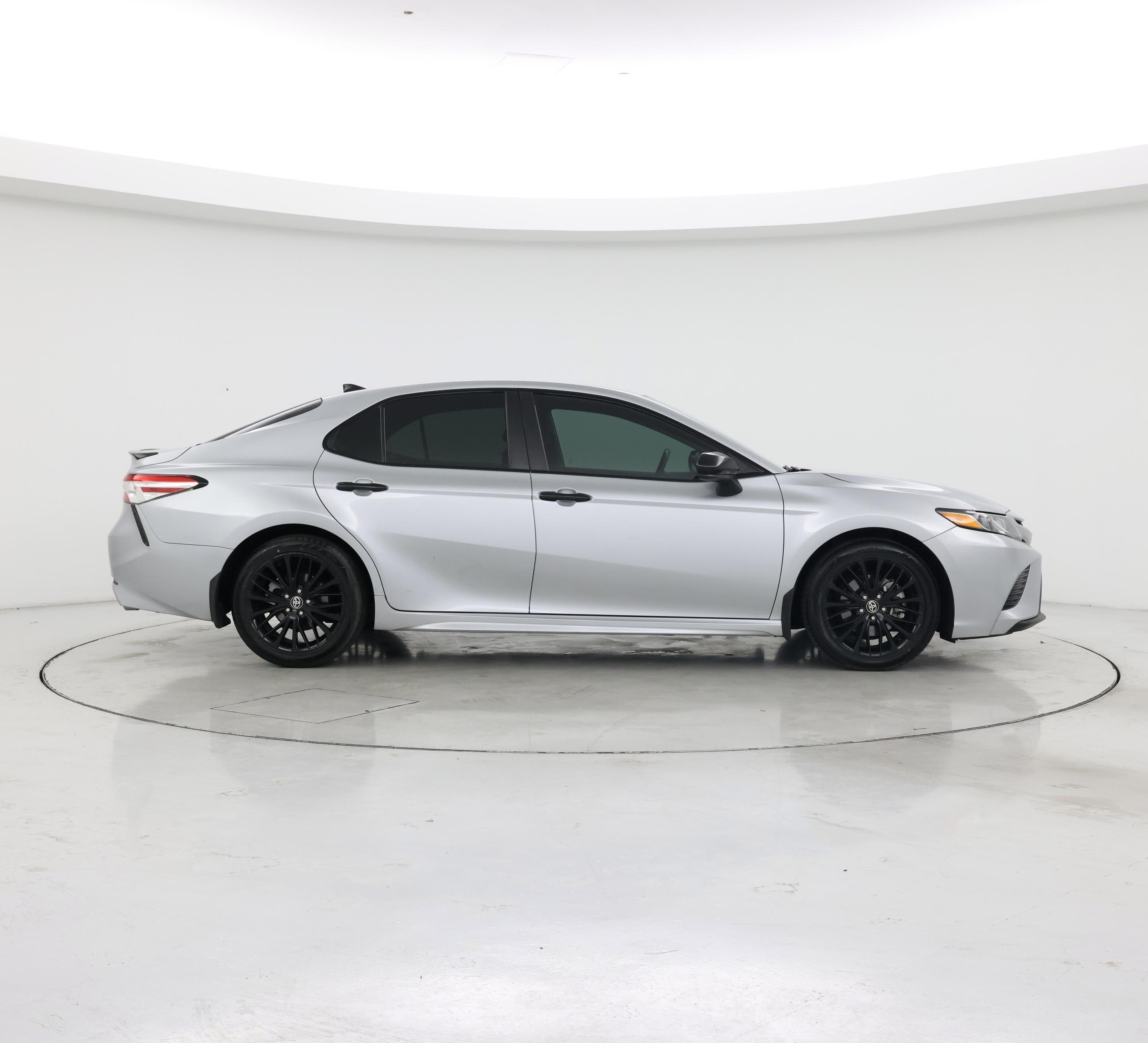 Thumbnail: 2020 Toyota Camry - 7