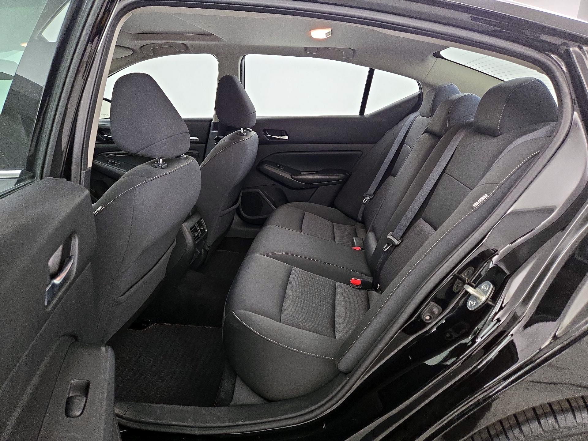 Thumbnail: 2019 Nissan Altima - 20