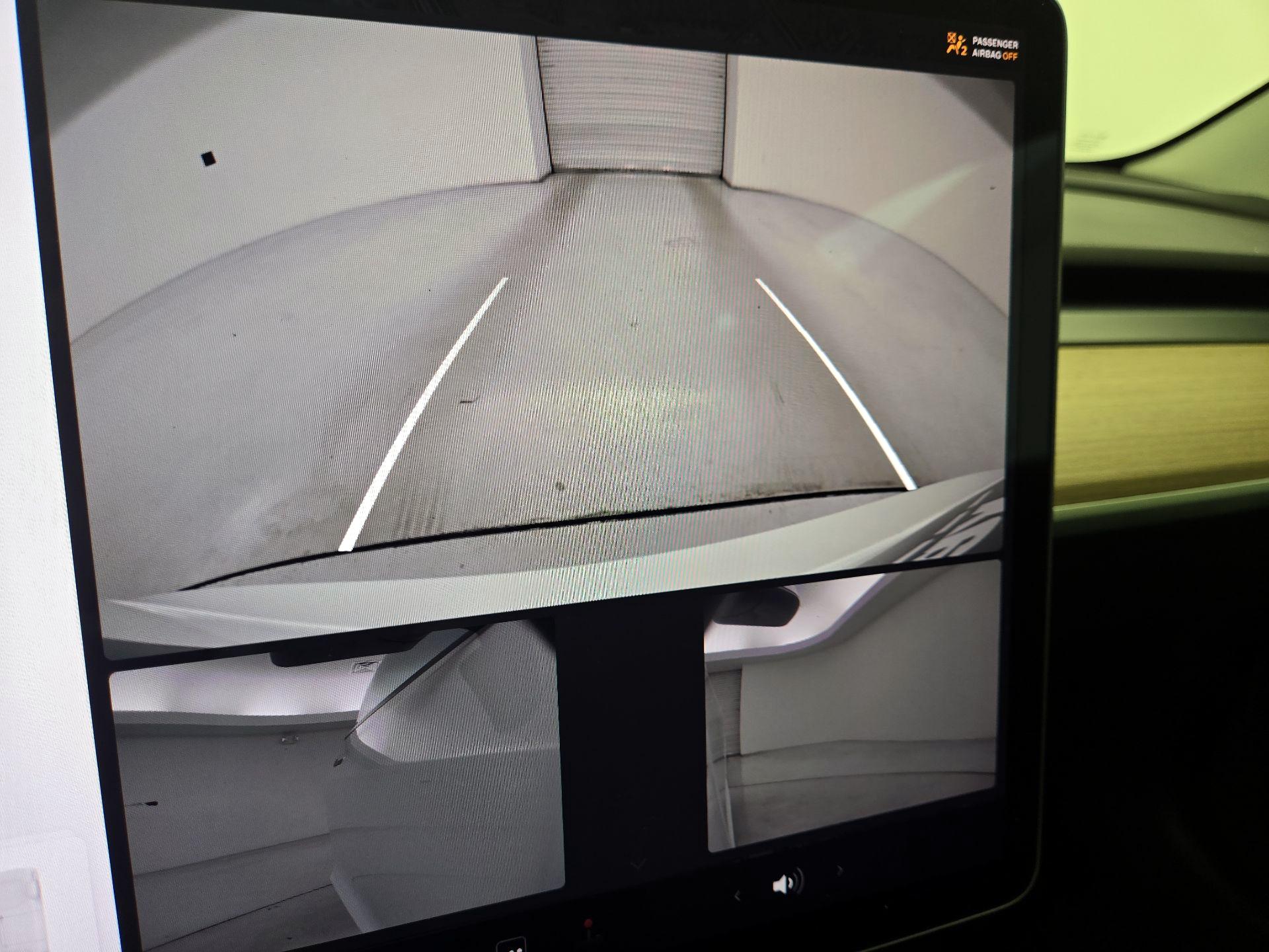 Thumbnail: 2022 Tesla Model 3 - 14
