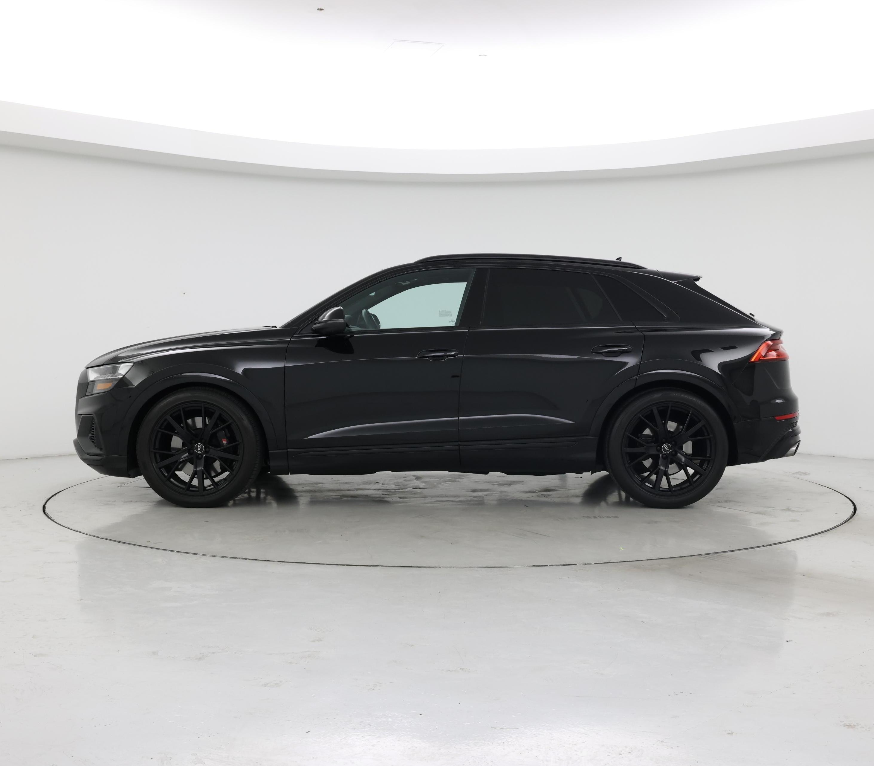 Thumbnail: 2021 Audi SQ8 - 3