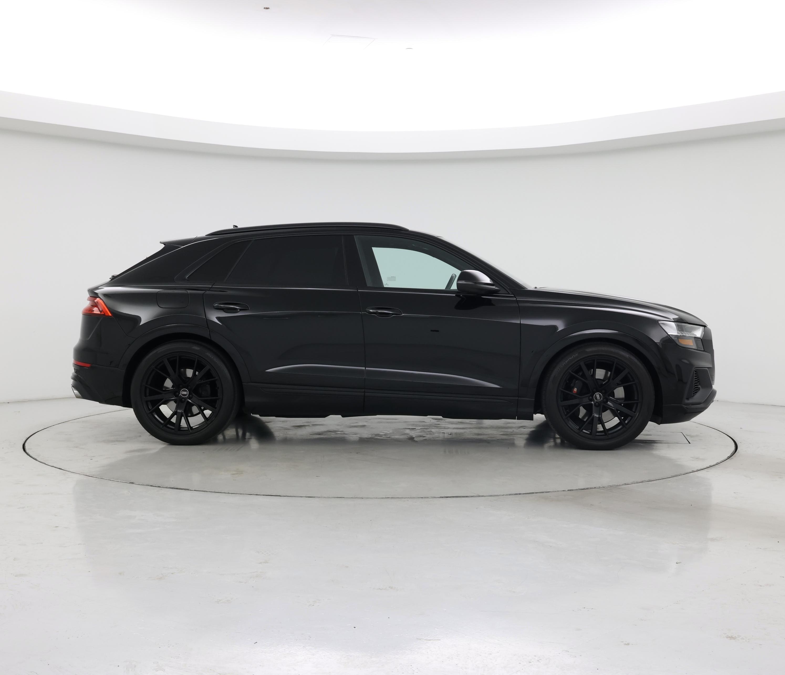 Thumbnail: 2021 Audi SQ8 - 7