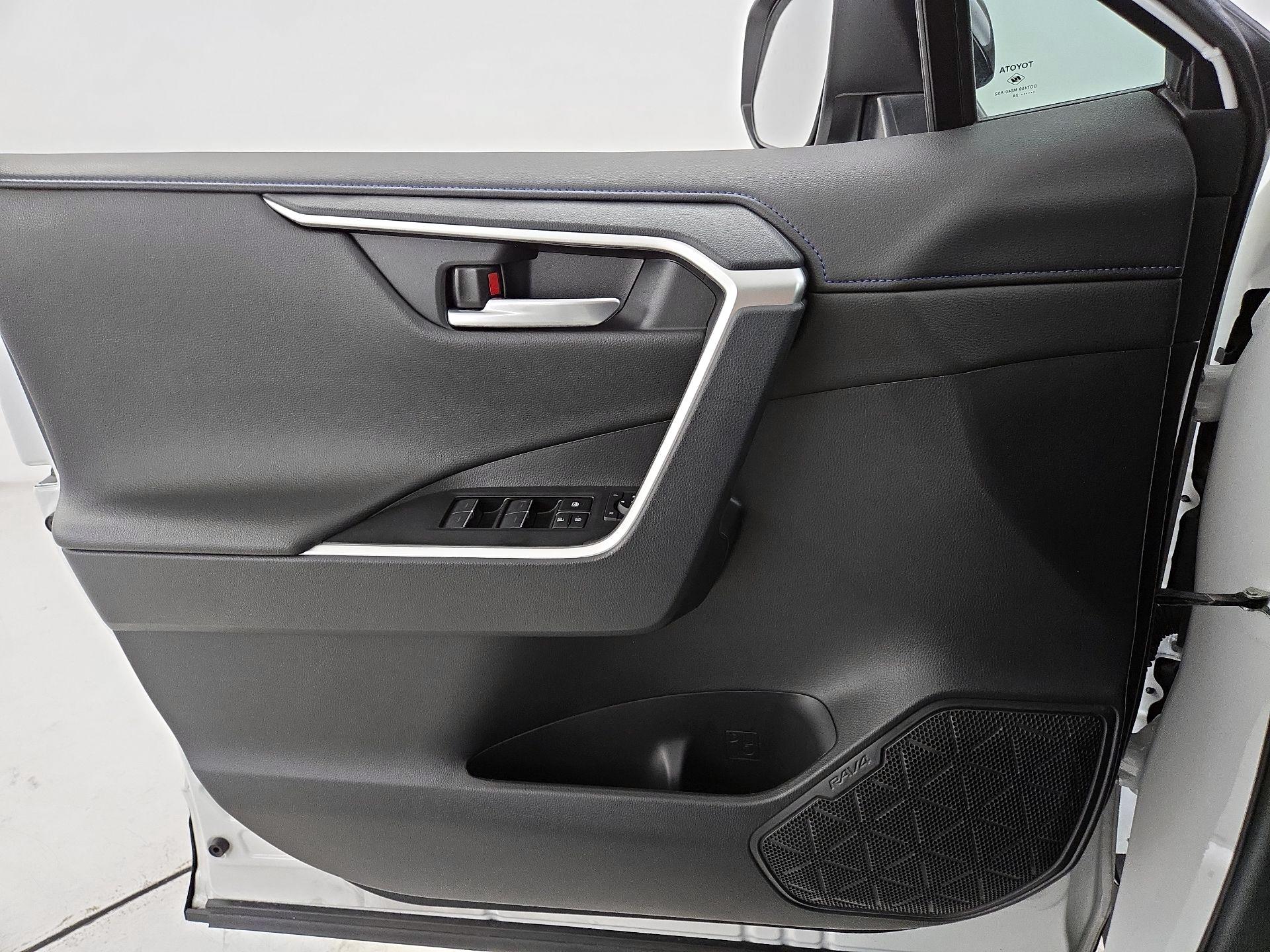 Thumbnail: 2024 Toyota RAV4 - 12