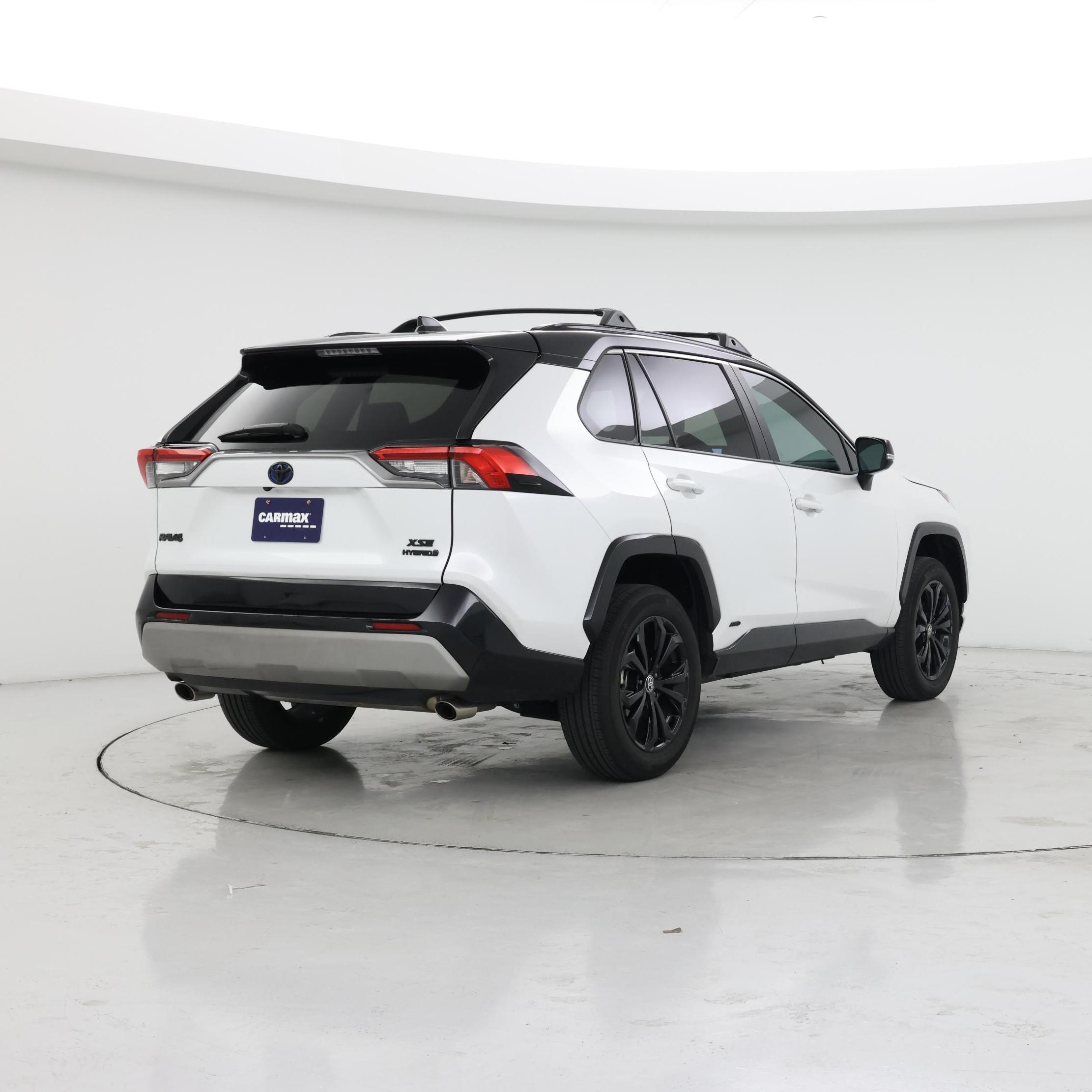 Thumbnail: 2024 Toyota RAV4 - 8