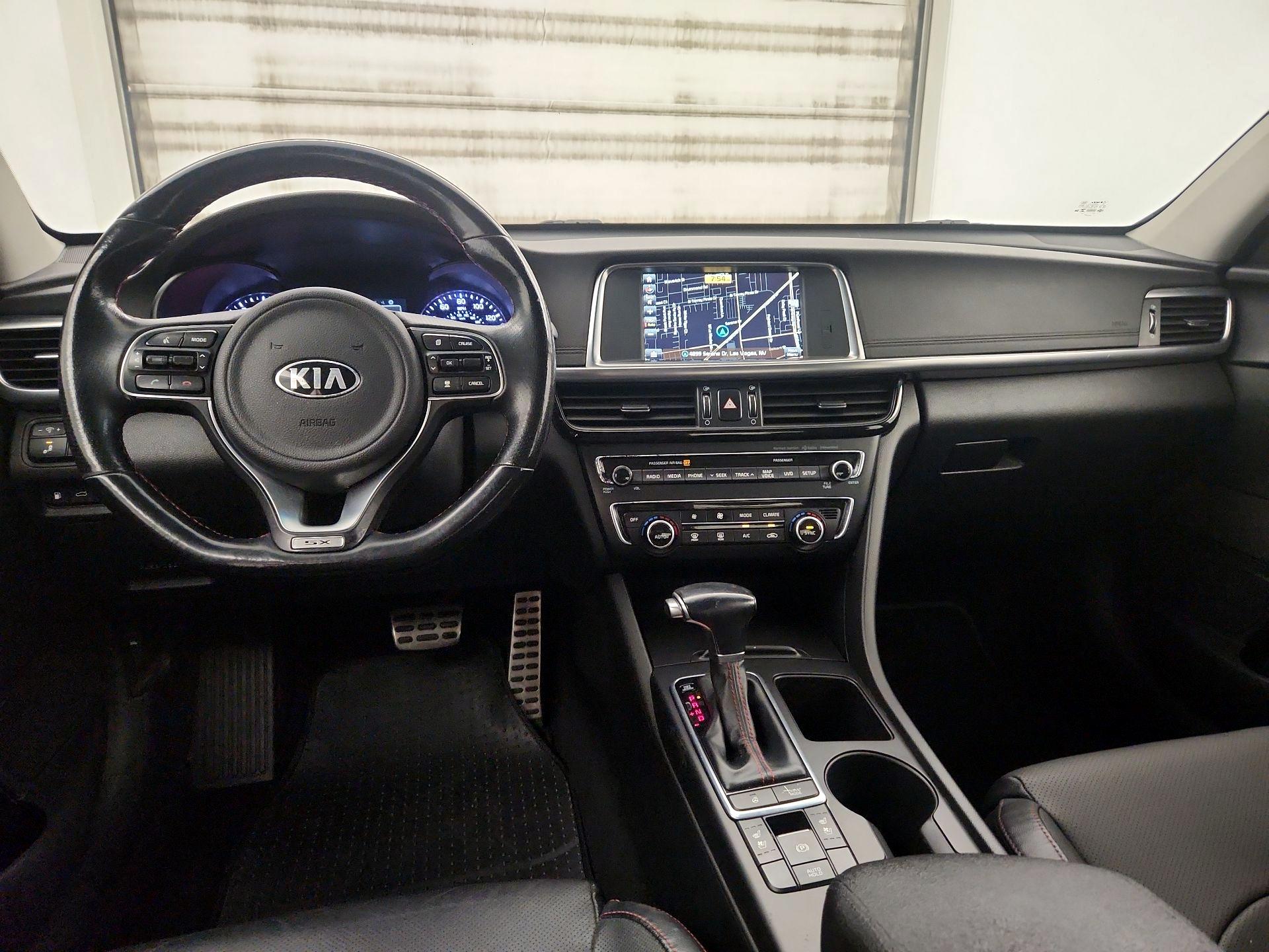 Thumbnail: 2016 Kia Optima - 9