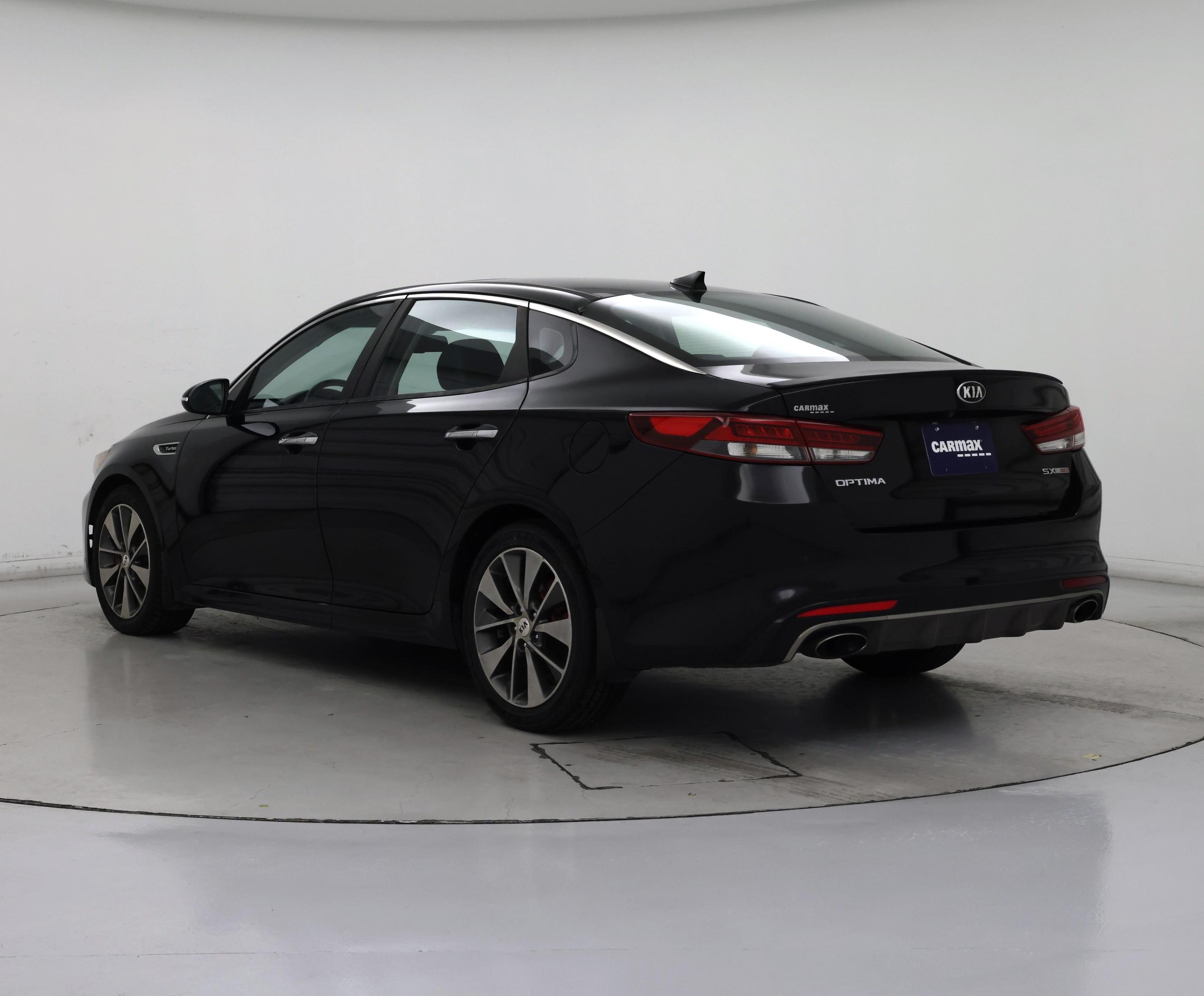 Thumbnail: 2016 Kia Optima - 2