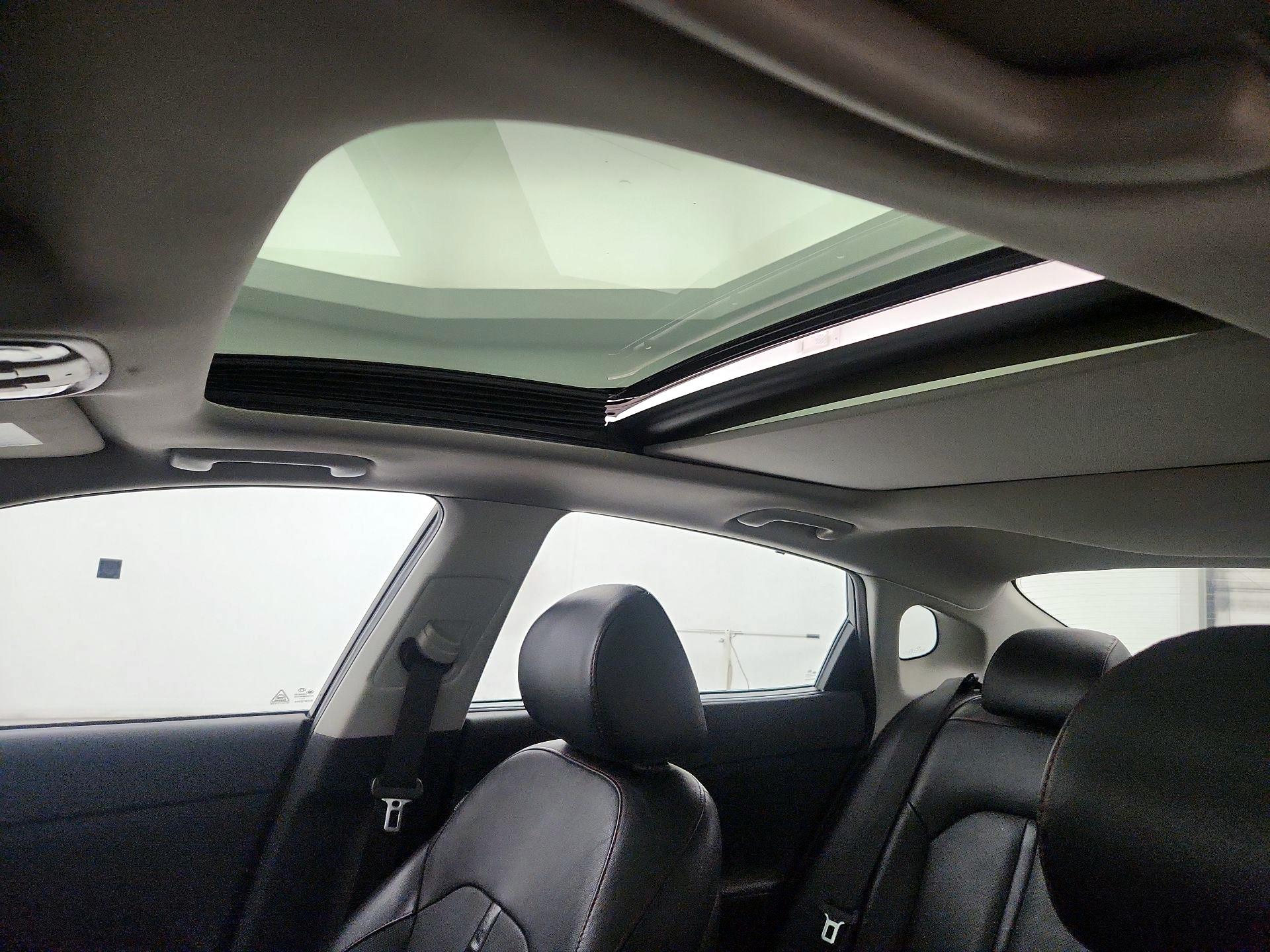Thumbnail: 2016 Kia Optima - 20