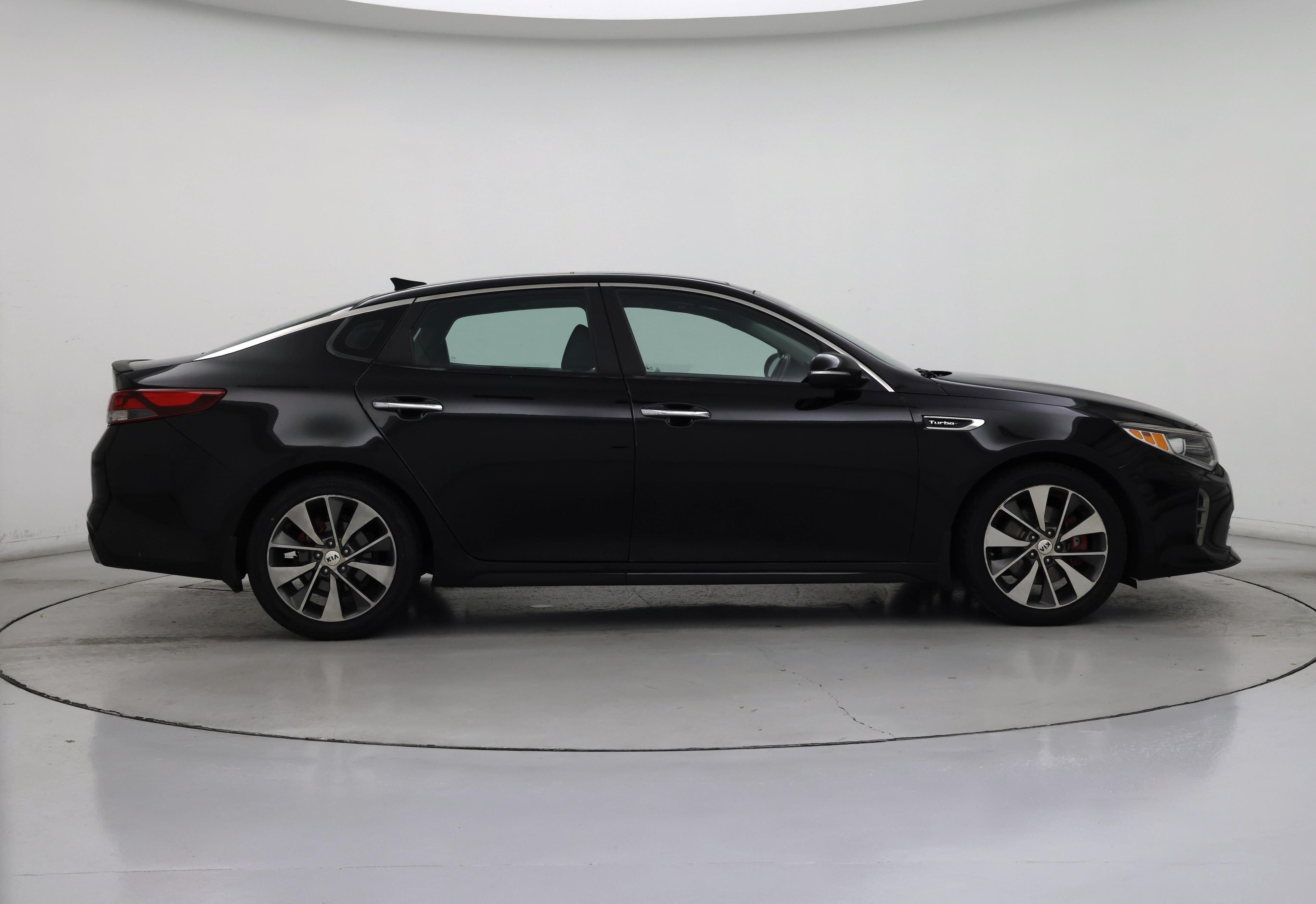 Thumbnail: 2016 Kia Optima - 7