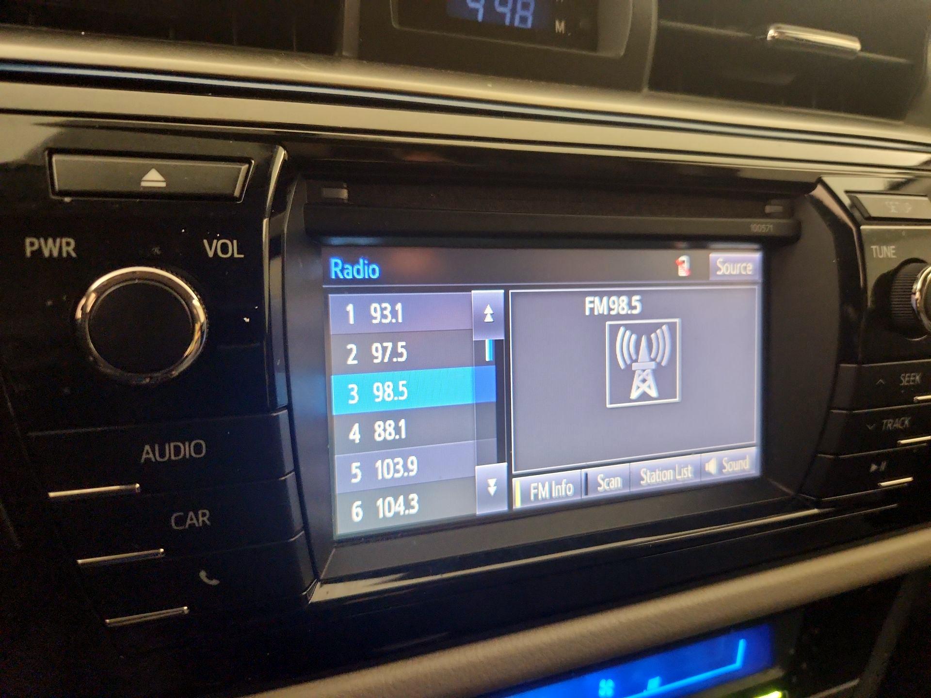 Thumbnail: 2016 Toyota Corolla - 15