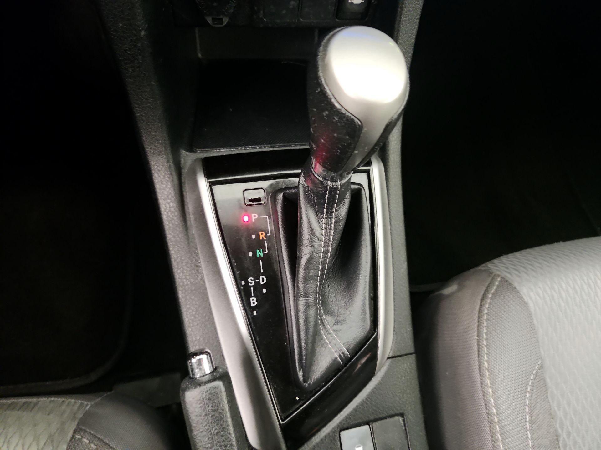 Thumbnail: 2016 Toyota Corolla - 17