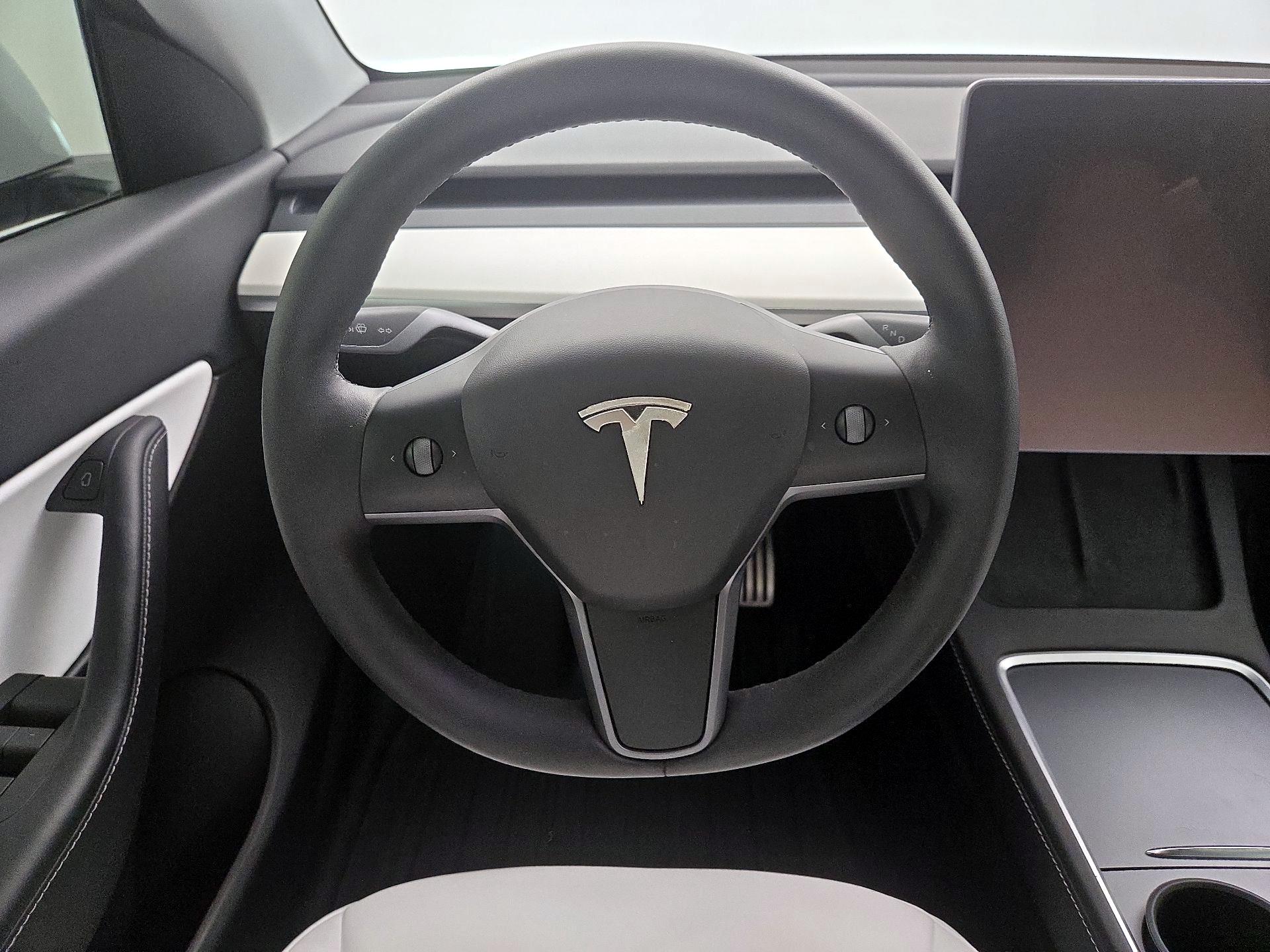 Thumbnail: 2022 Tesla Model Y - 10