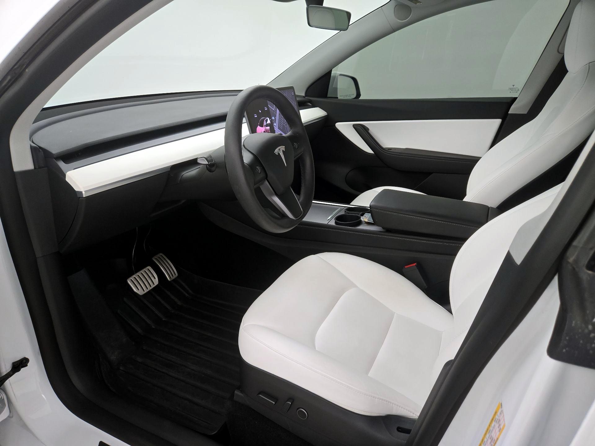 Thumbnail: 2022 Tesla Model Y - 11