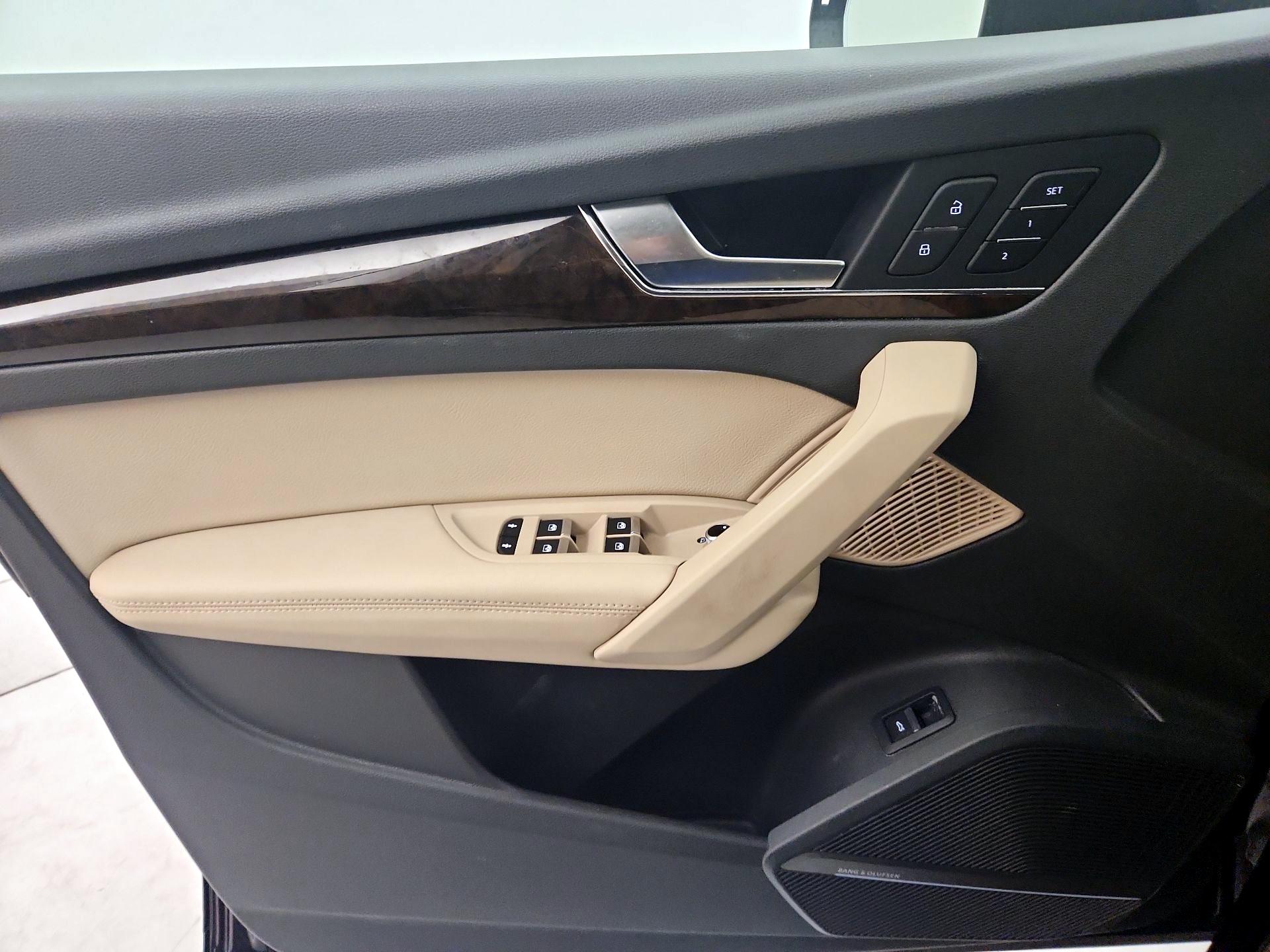 Thumbnail: 2019 Audi Q5 - 12