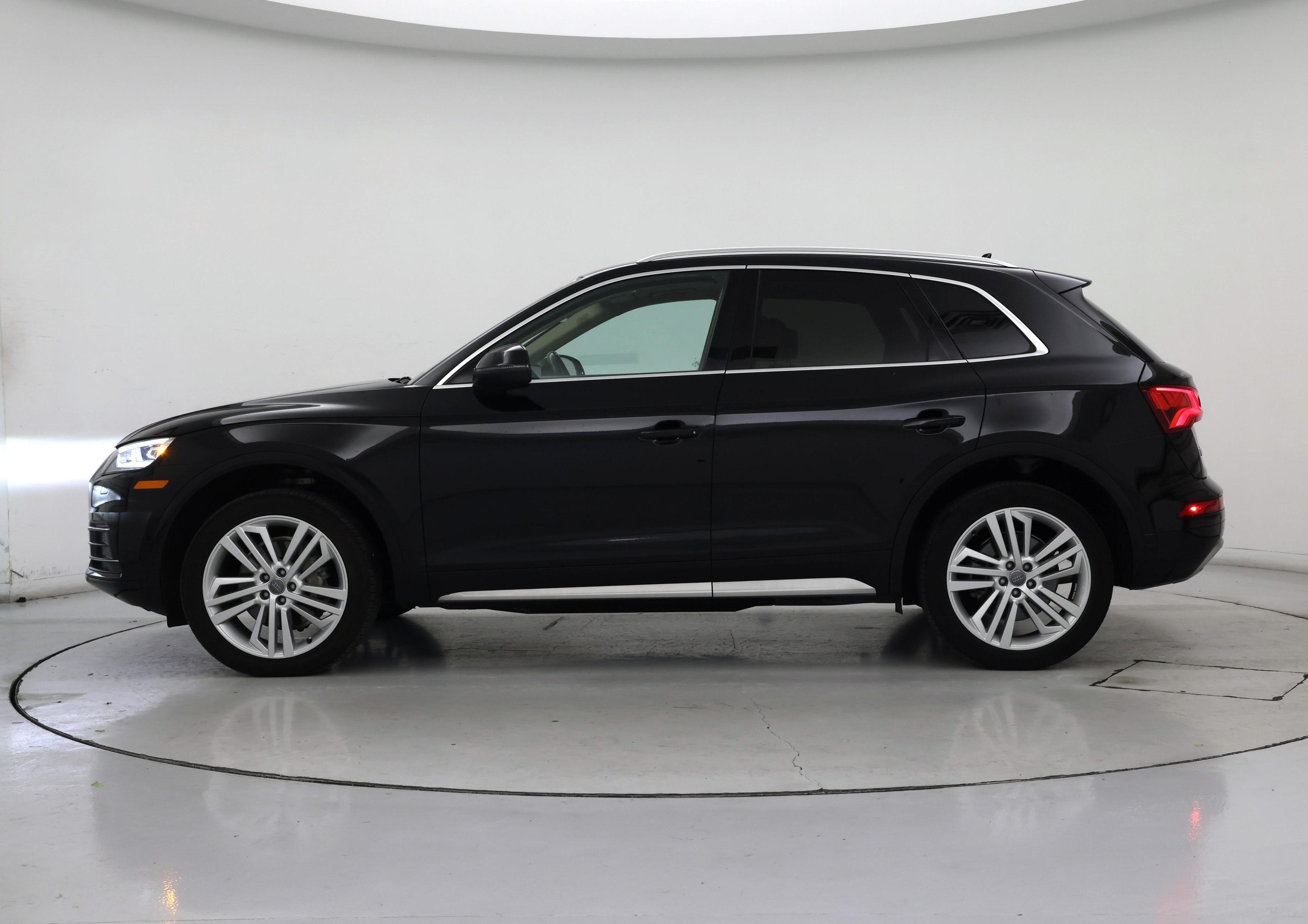Thumbnail: 2019 Audi Q5 - 3