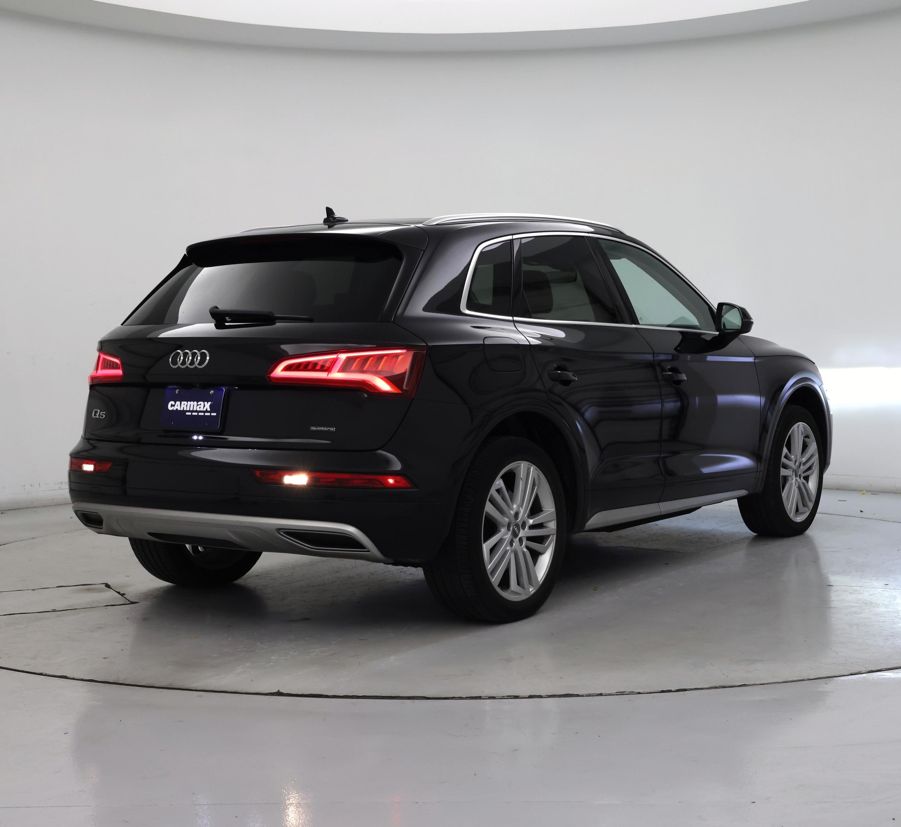 Thumbnail: 2019 Audi Q5 - 8
