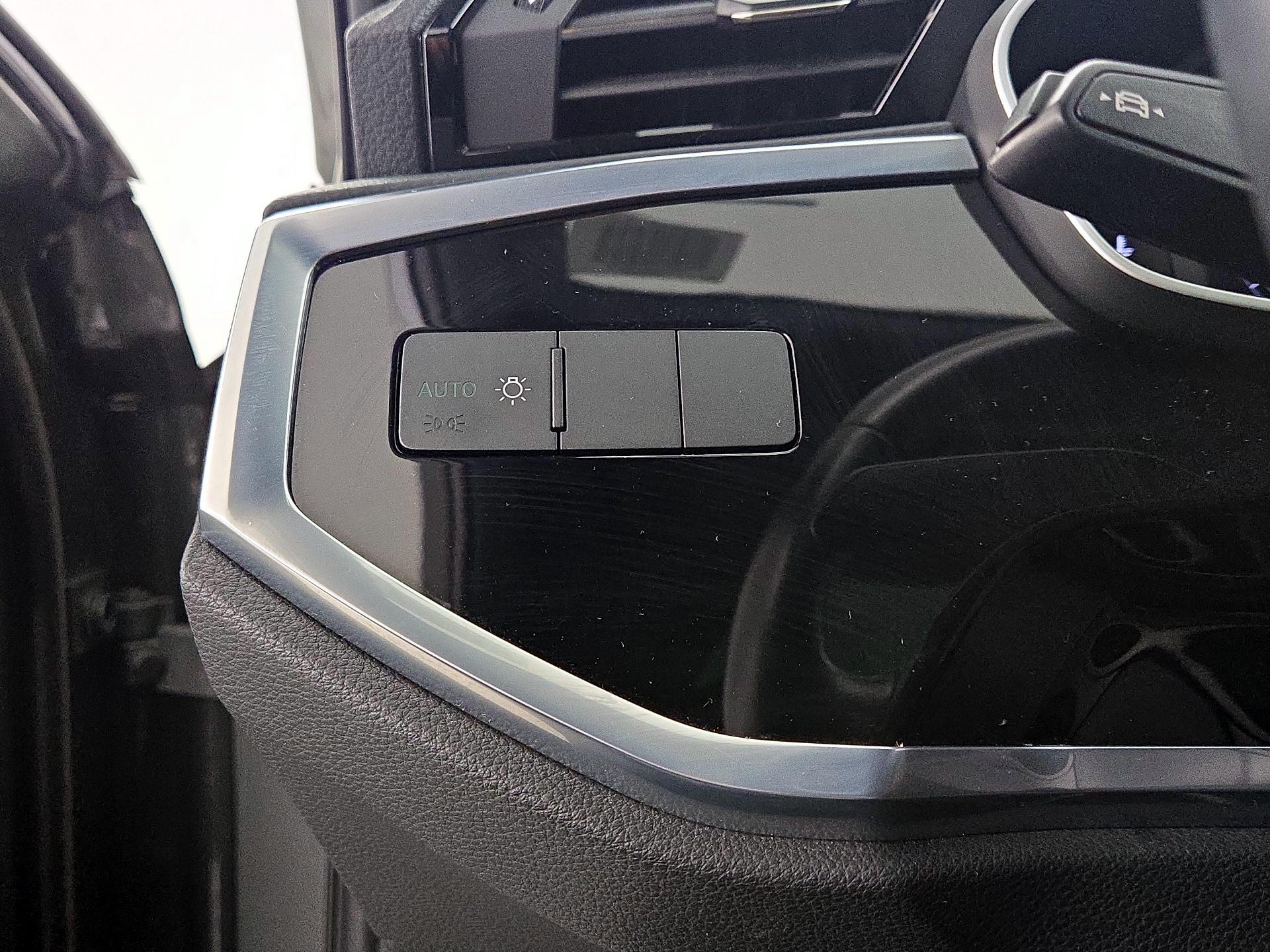 Thumbnail: 2022 Audi Q3 - 13