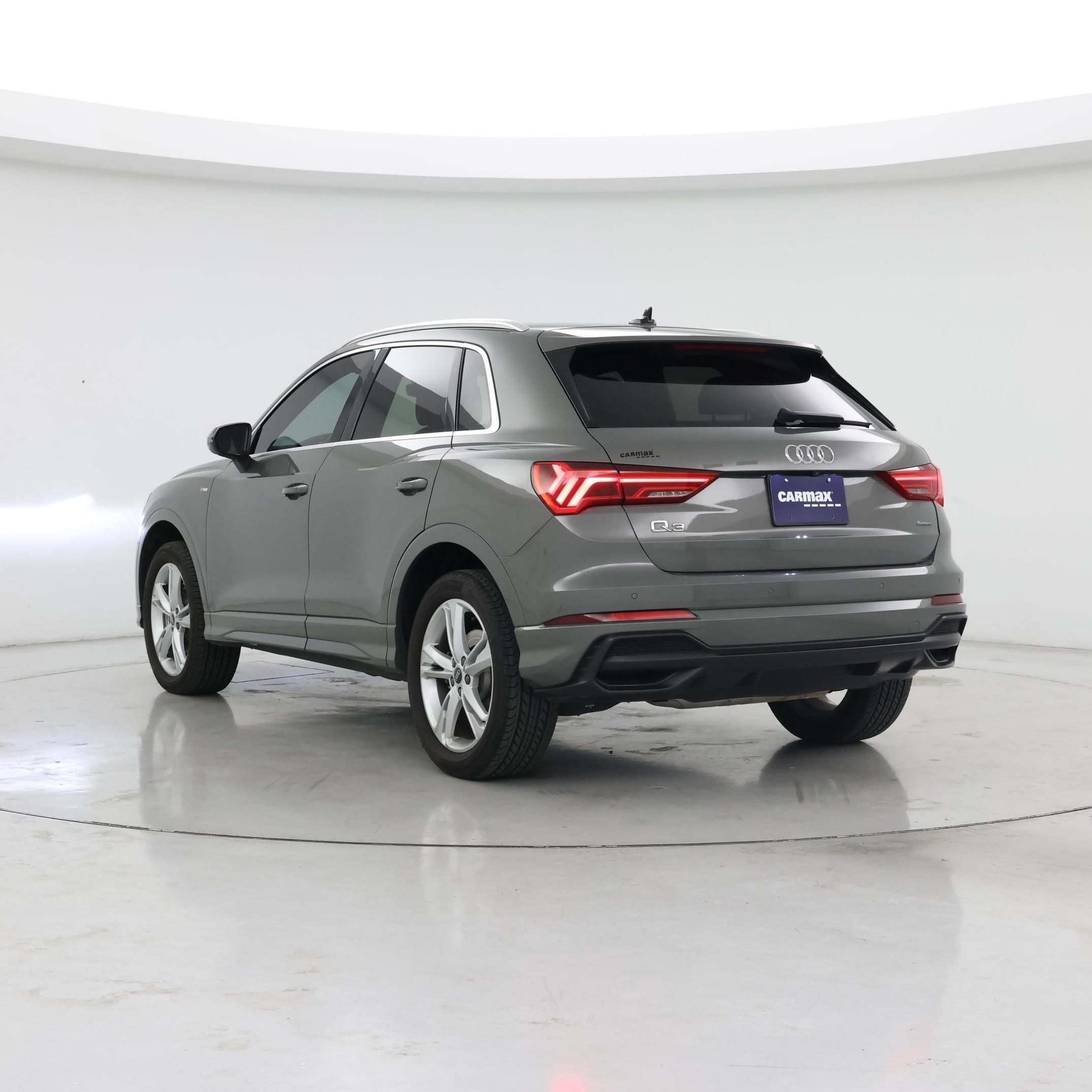 Thumbnail: 2022 Audi Q3 - 2