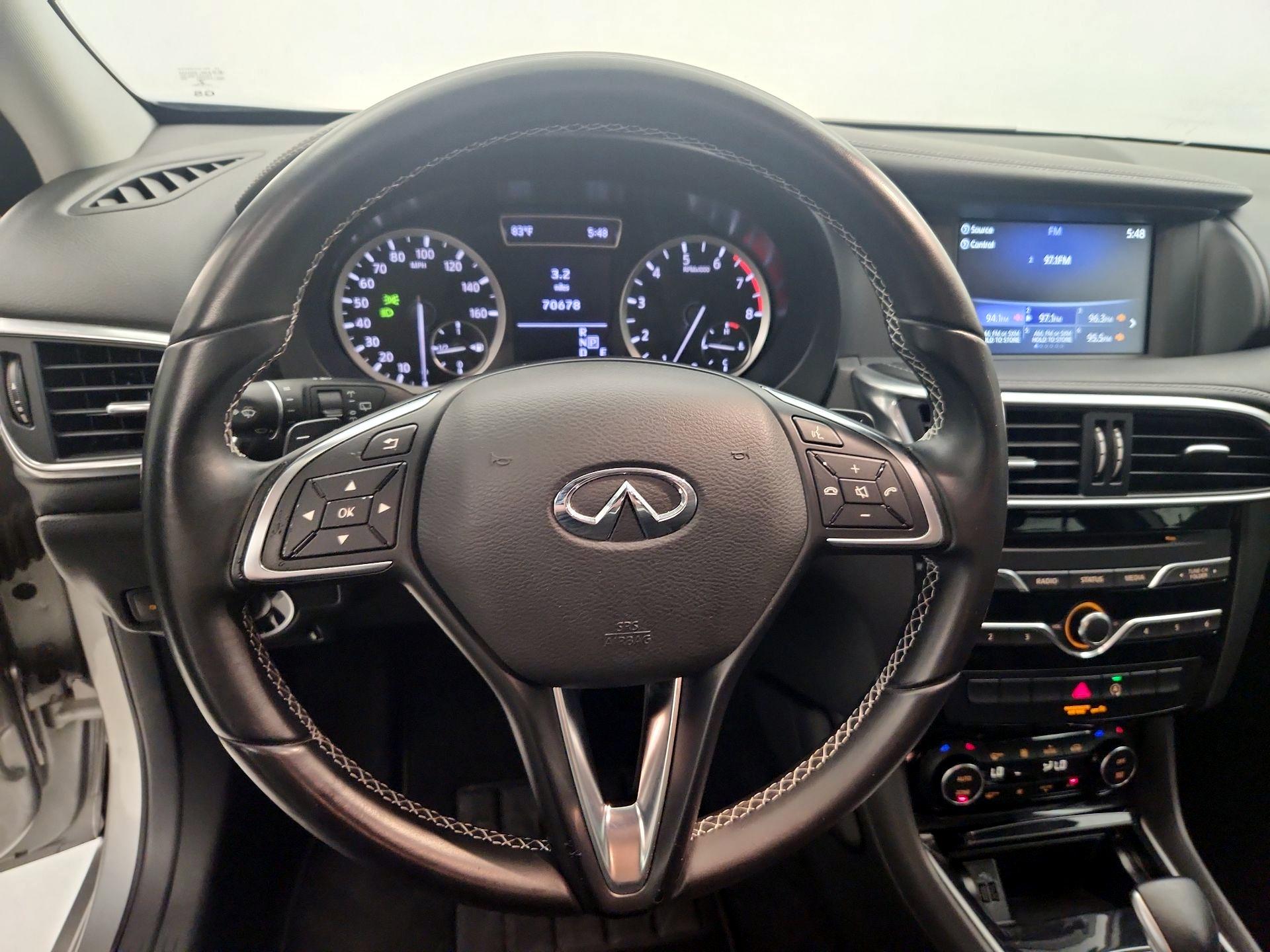 Thumbnail: 2018 INFINITI QX30 - 10