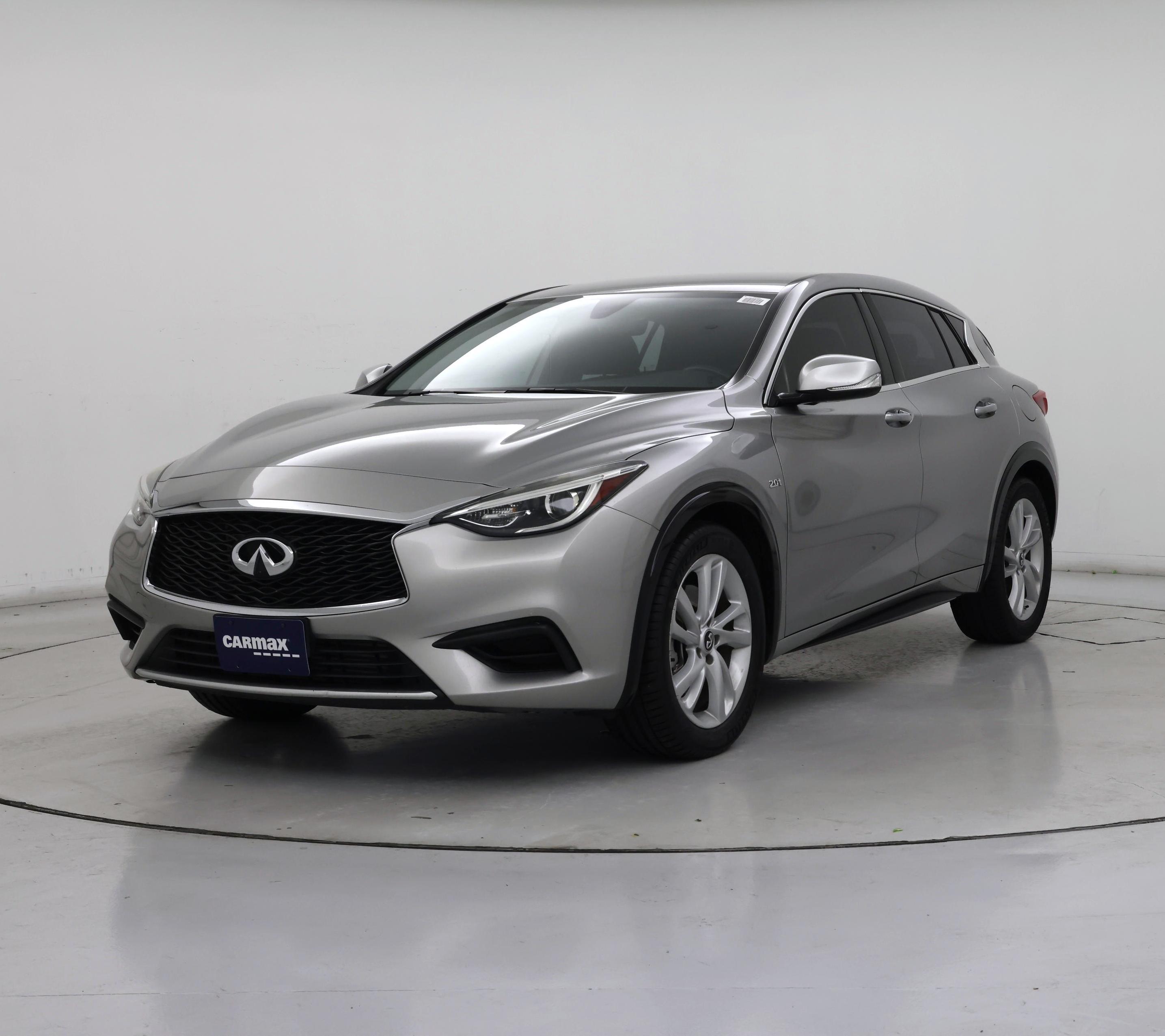 Thumbnail: 2018 INFINITI QX30 - 4