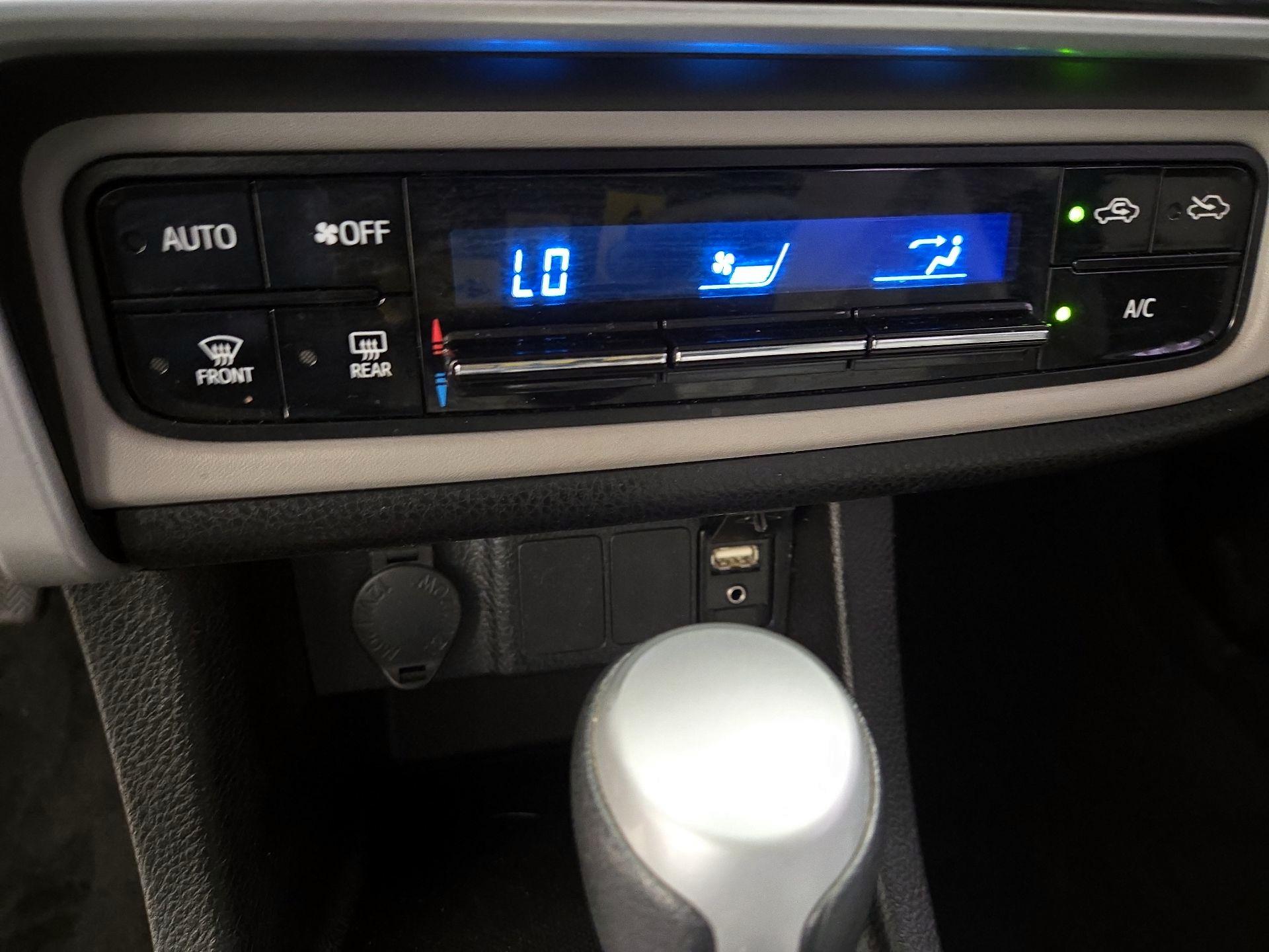 Thumbnail: 2019 Toyota Corolla - 16