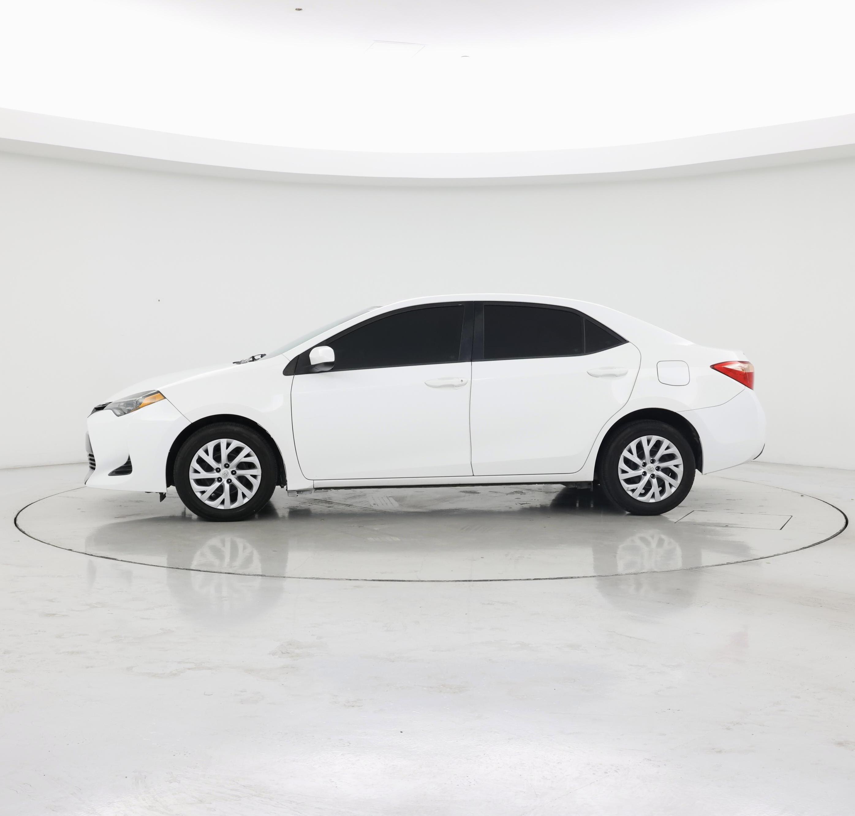 Thumbnail: 2019 Toyota Corolla - 3