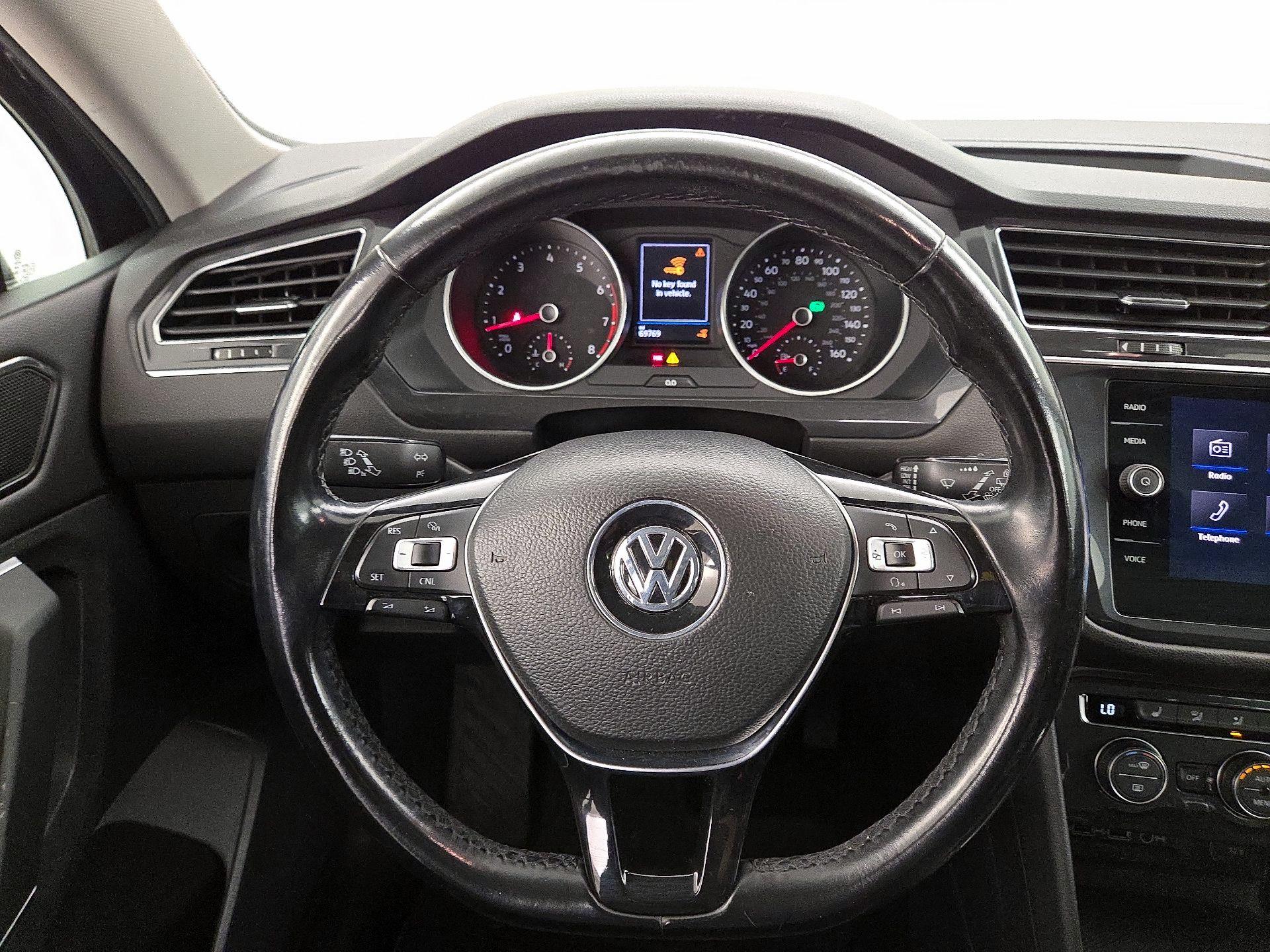 Thumbnail: 2018 Volkswagen Tiguan - 10