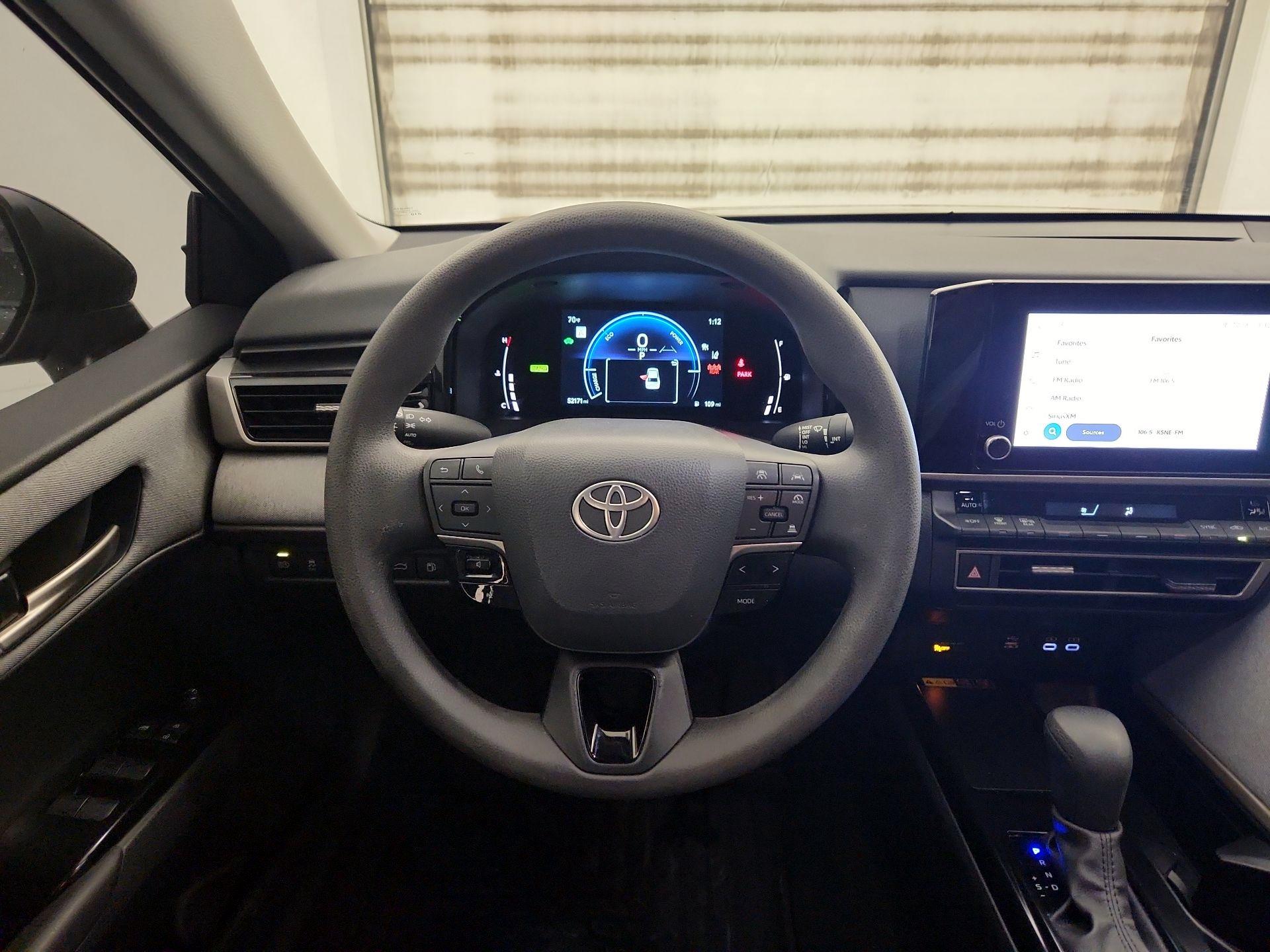Thumbnail: 2025 Toyota Camry - 10