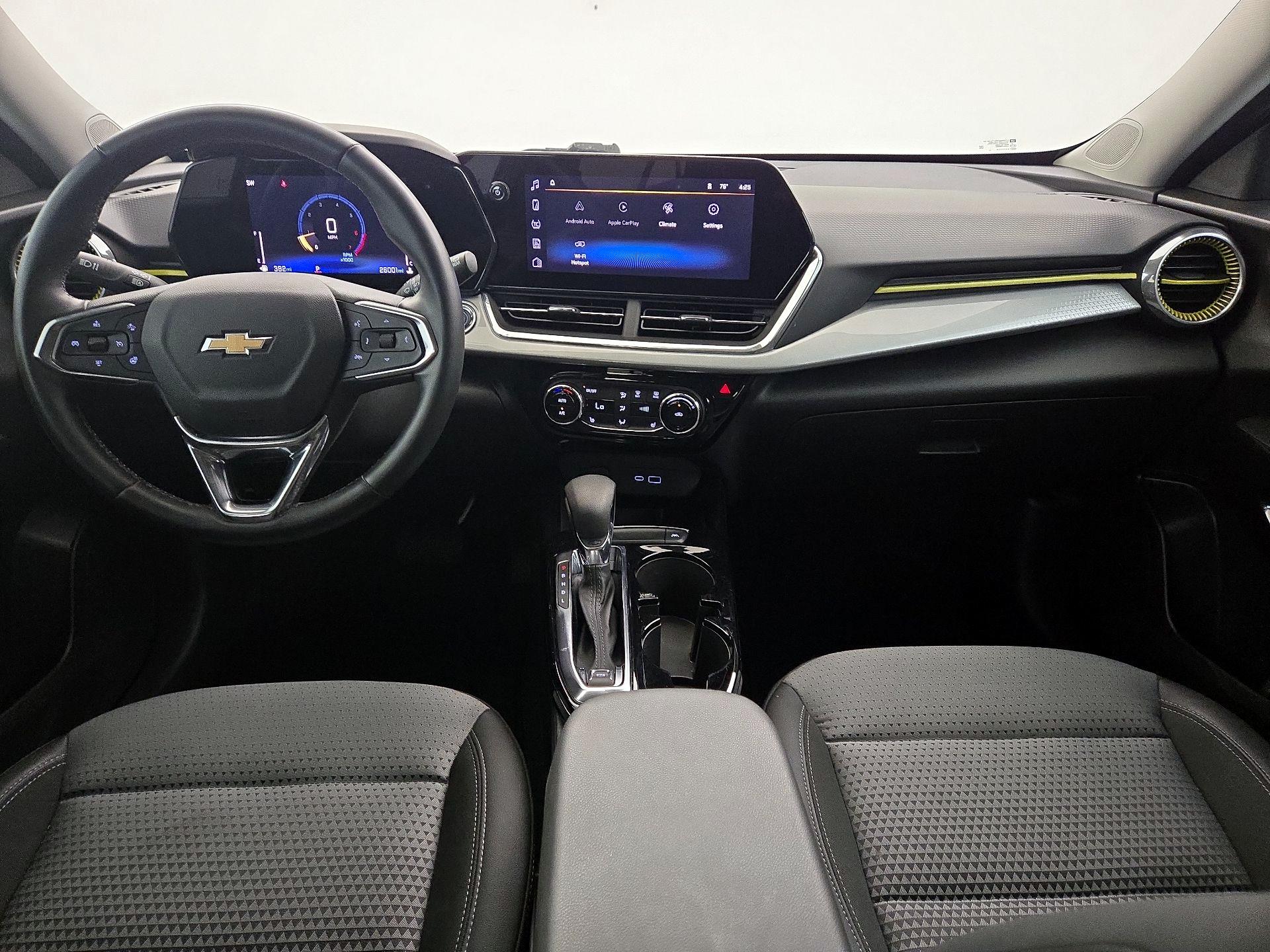 Thumbnail: 2025 Chevrolet Trax - 9