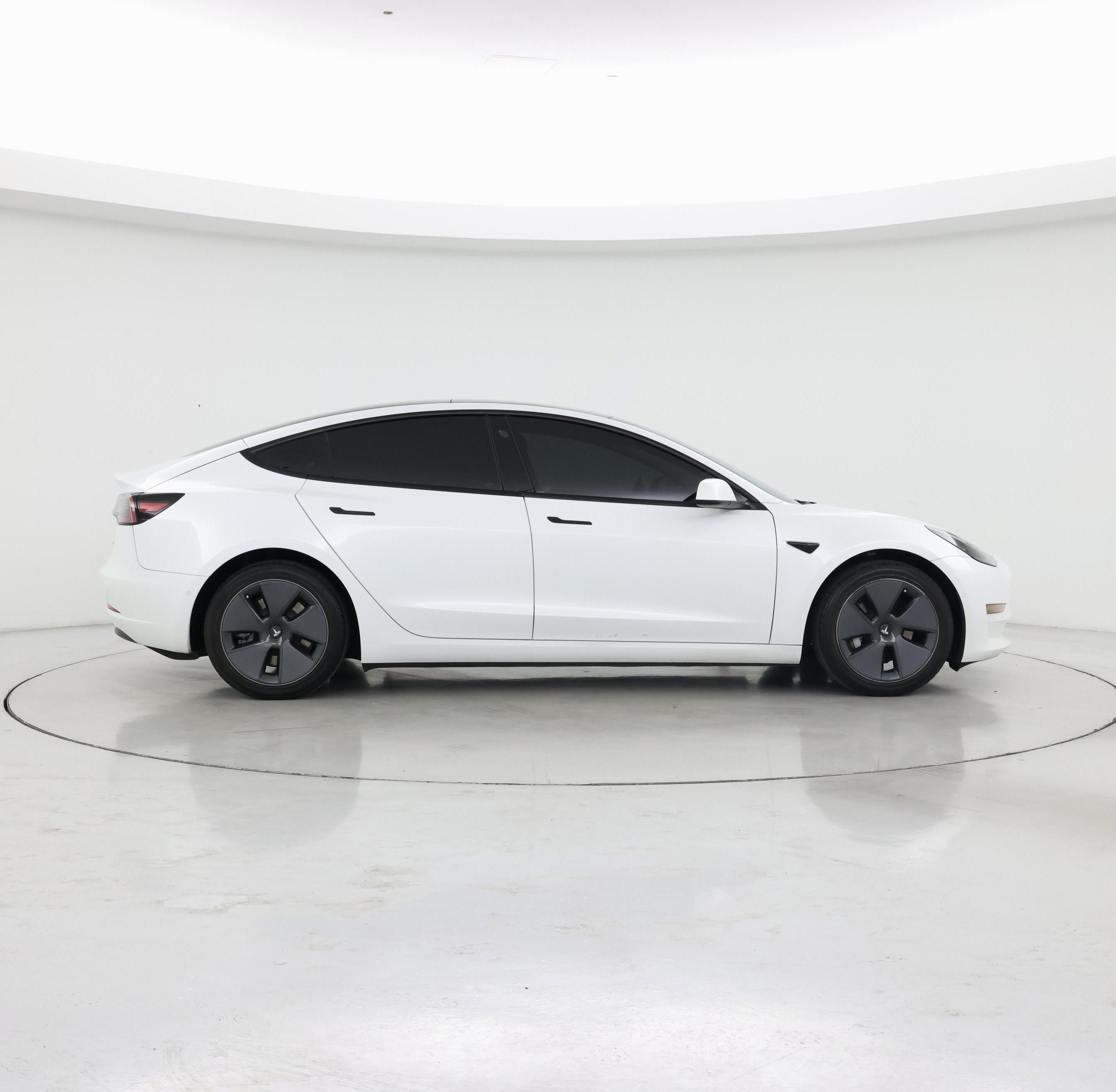 Thumbnail: 2021 Tesla Model 3 - 7
