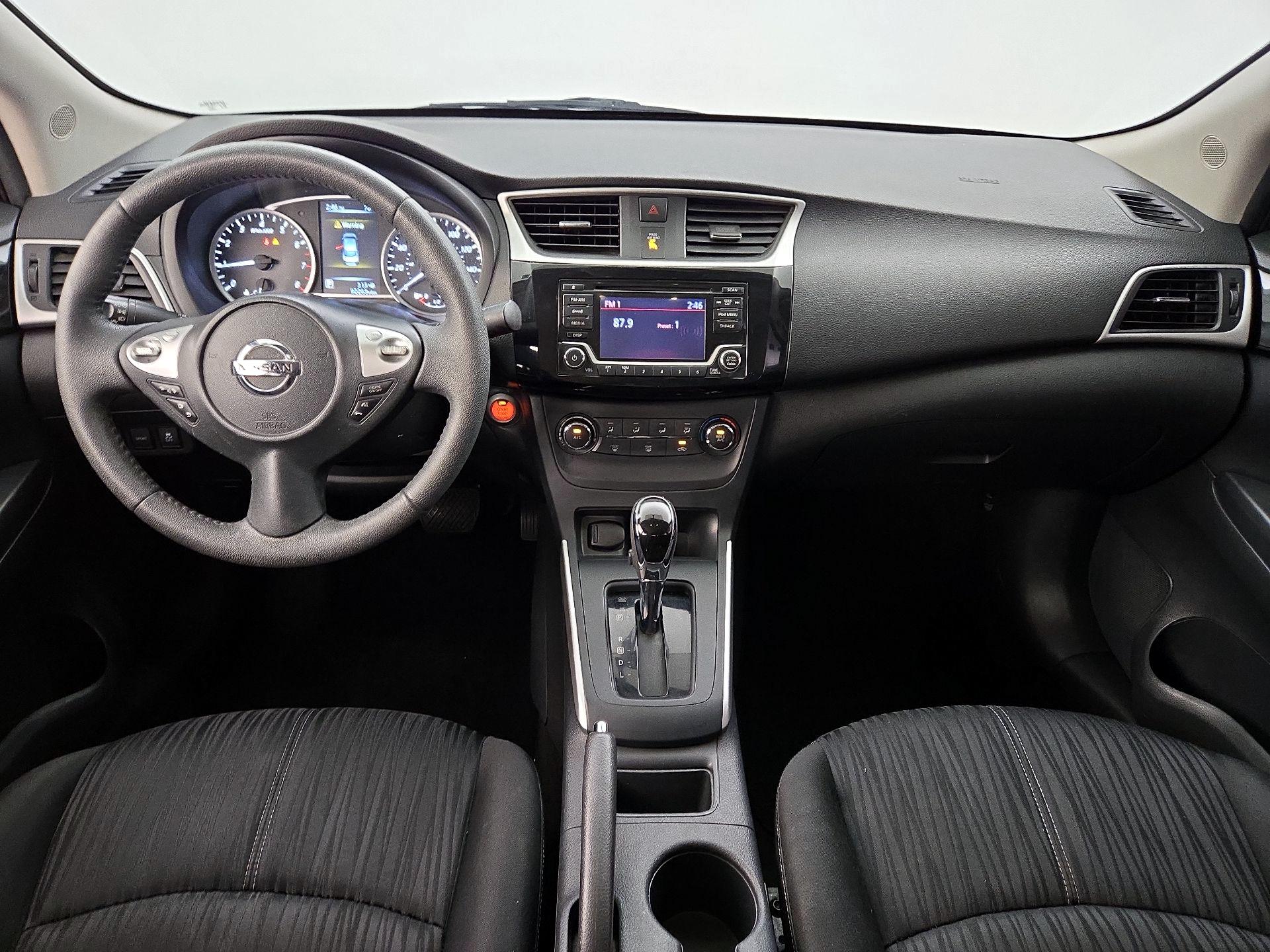 Thumbnail: 2017 Nissan Sentra - 9