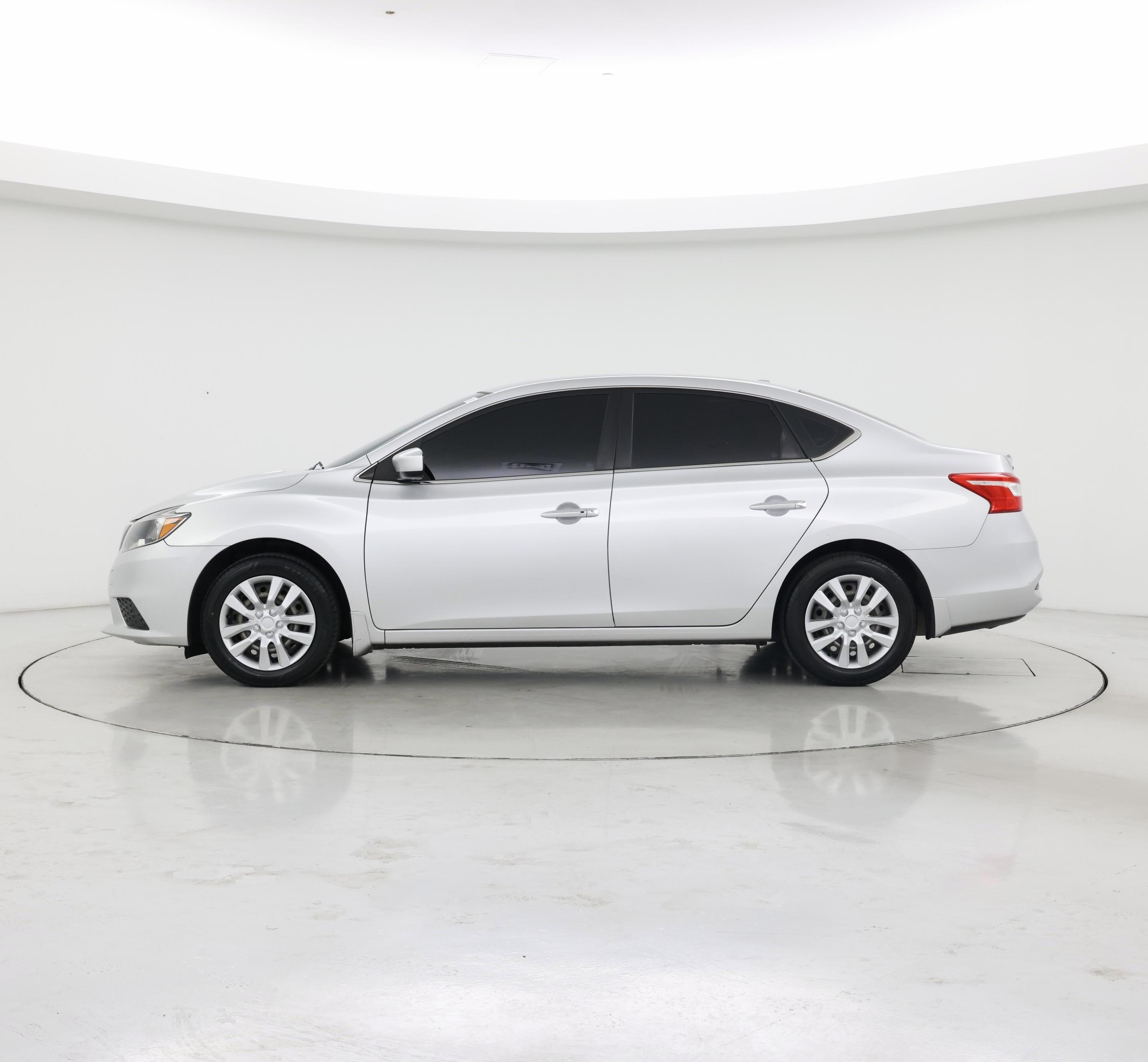 Thumbnail: 2017 Nissan Sentra - 3