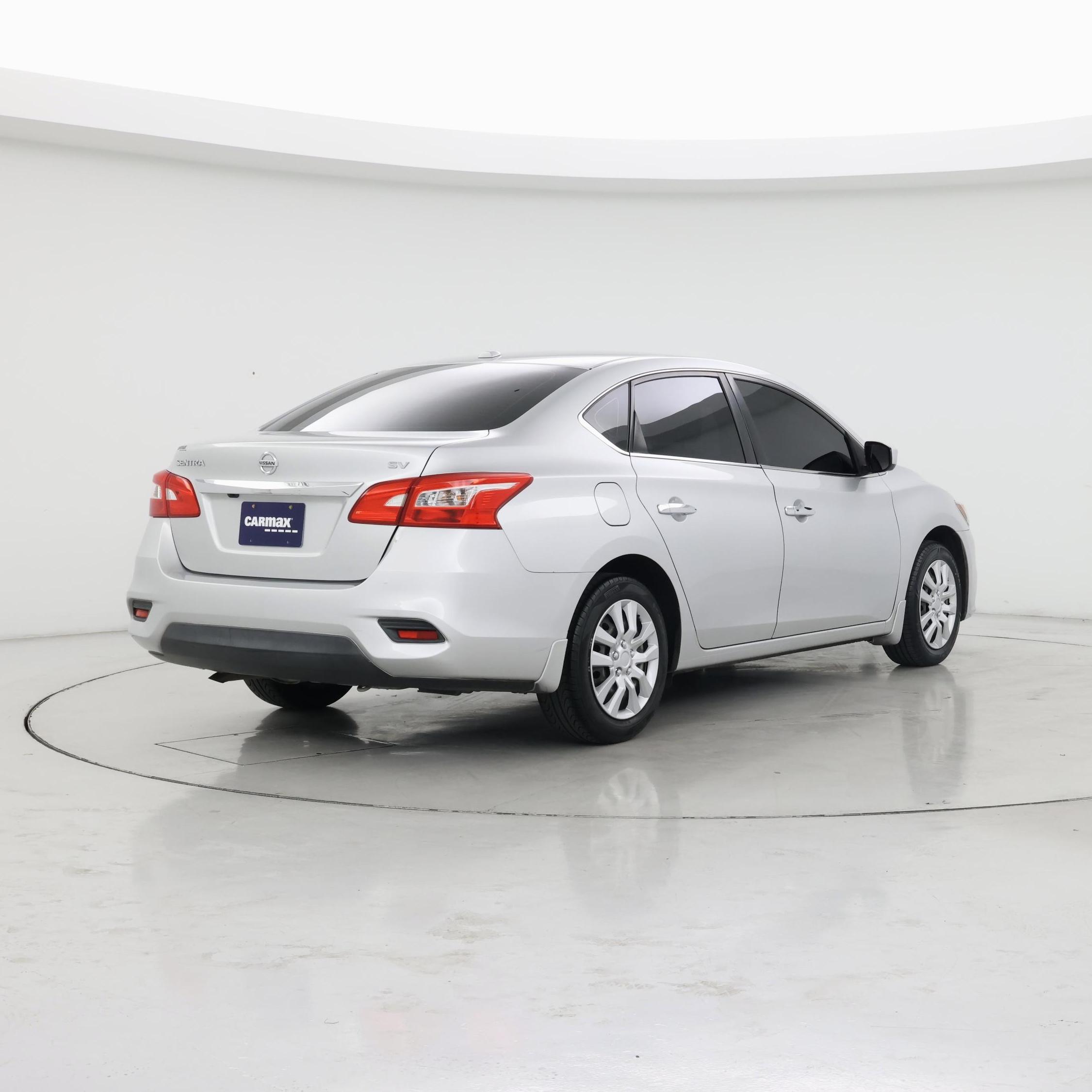 Thumbnail: 2017 Nissan Sentra - 8