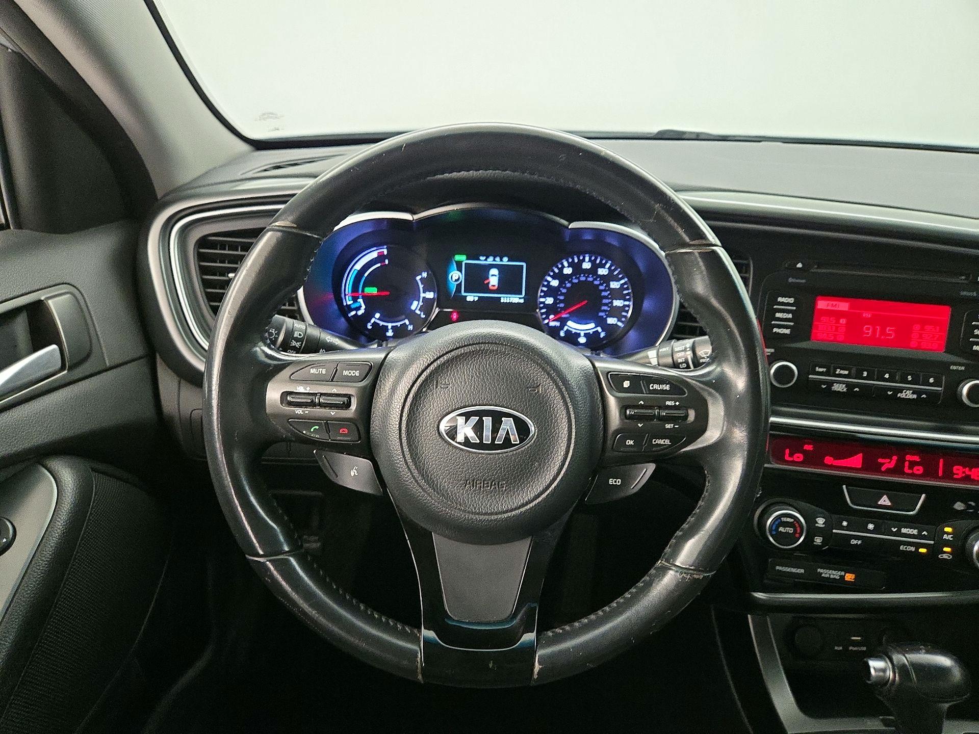 Thumbnail: 2015 Kia Optima - 10