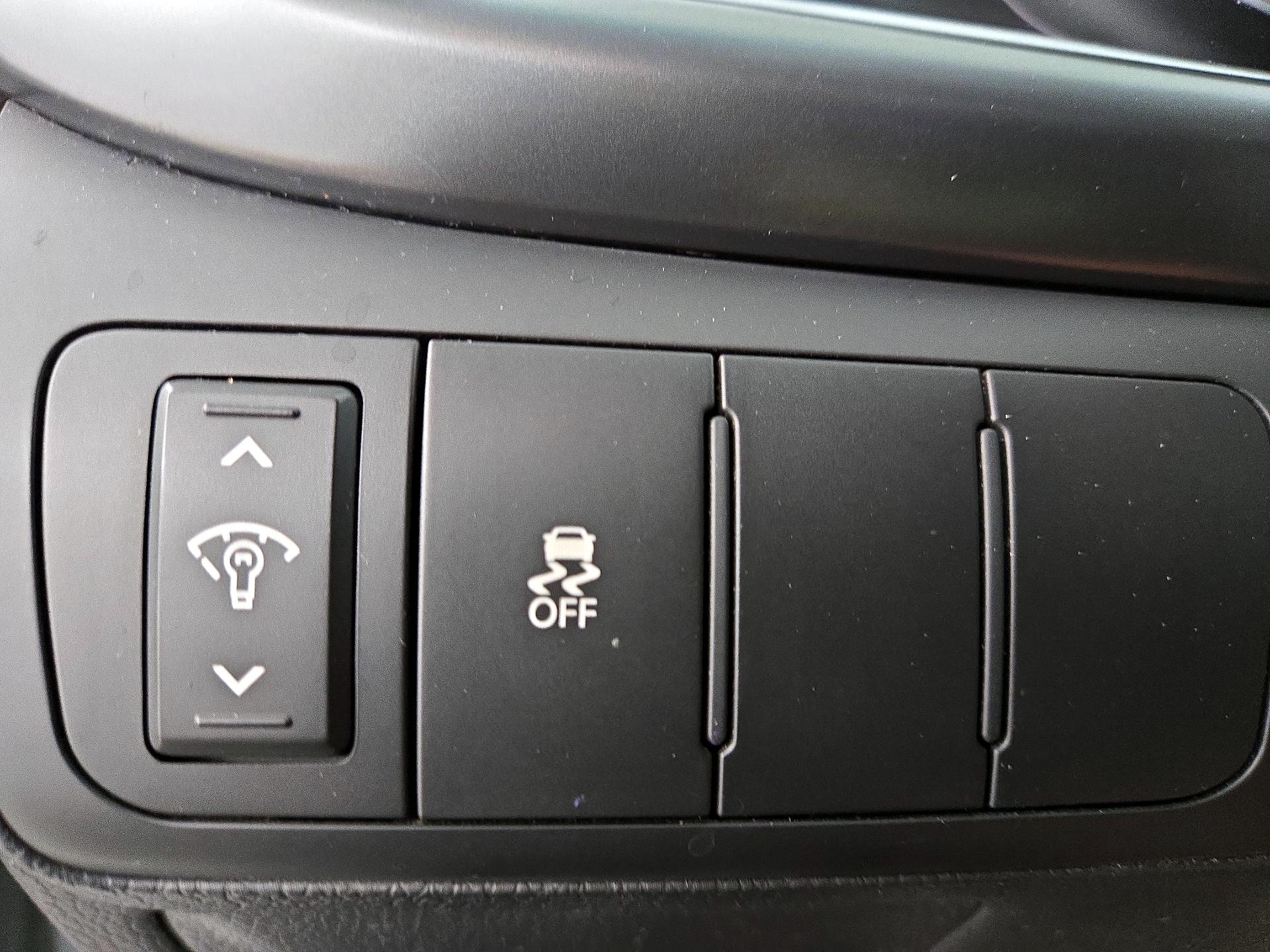 Thumbnail: 2015 Kia Optima - 13