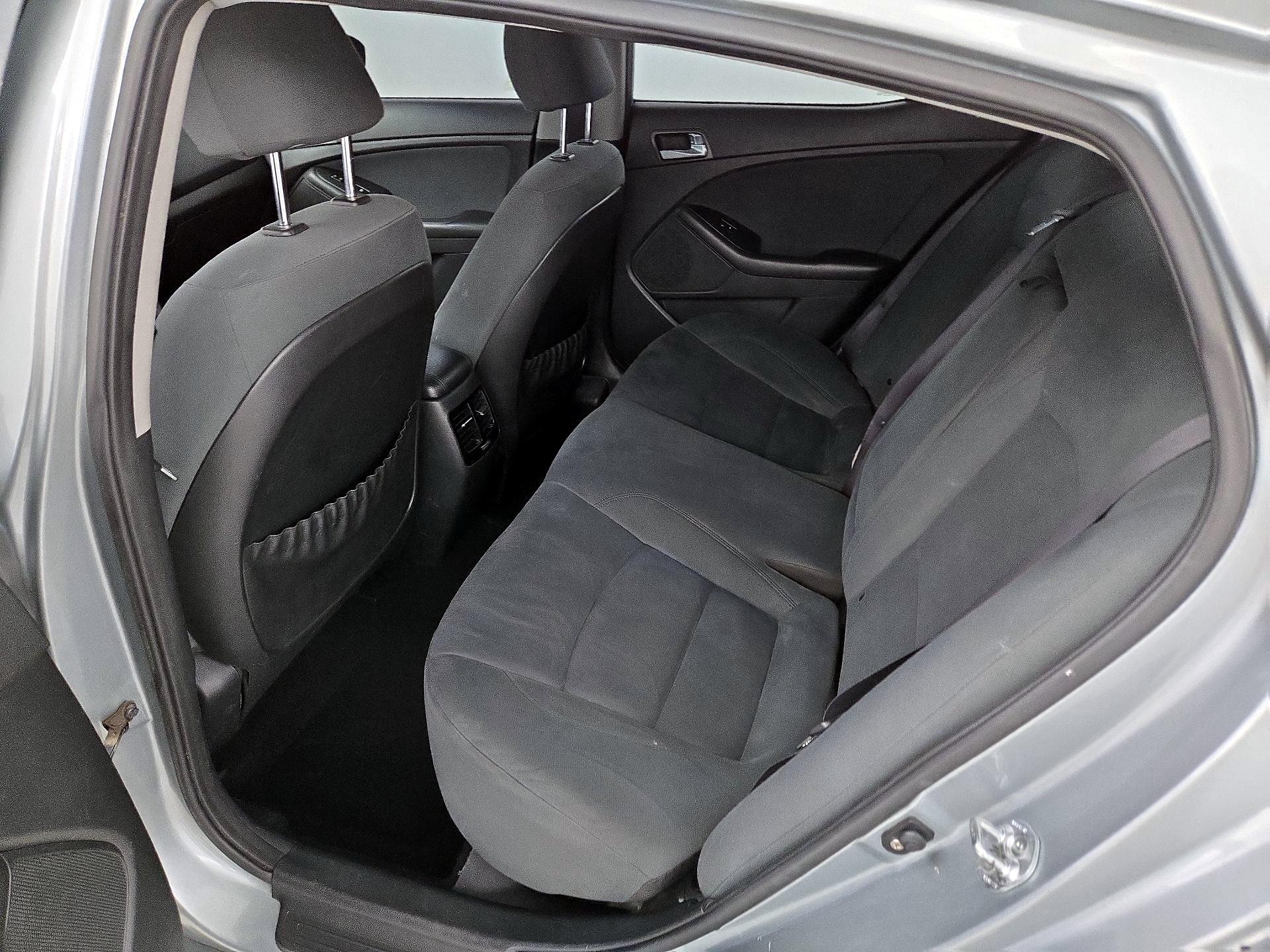 Thumbnail: 2015 Kia Optima - 18