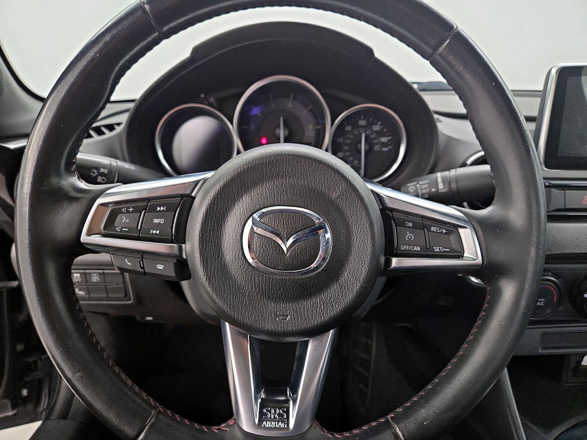 Thumbnail: 2017 Mazda MX-5 Miata - 10