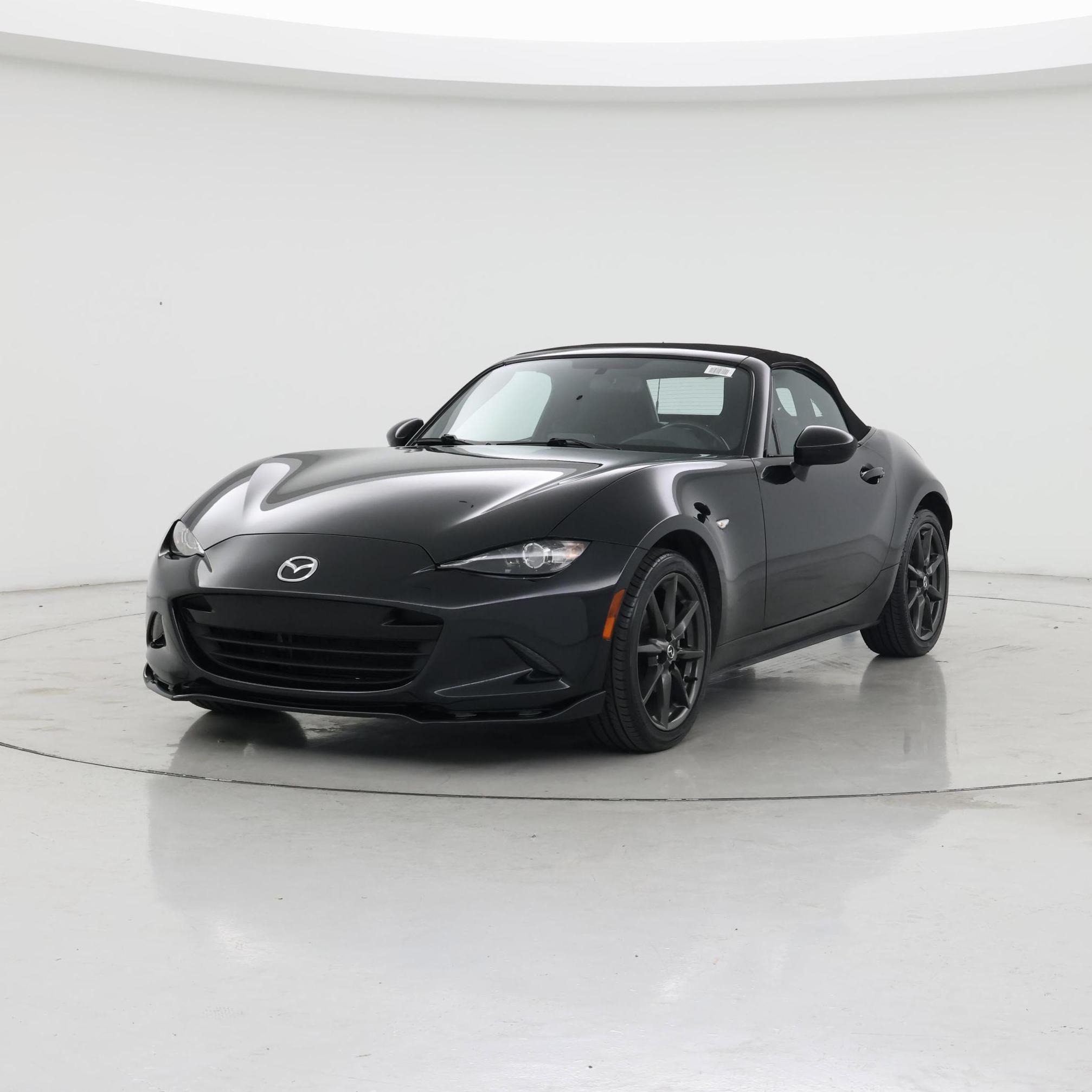 Thumbnail: 2017 Mazda MX-5 Miata - 4