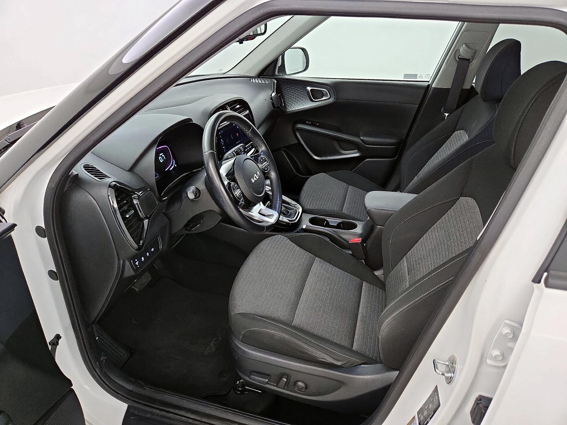 Thumbnail: 2023 Kia Soul - 11