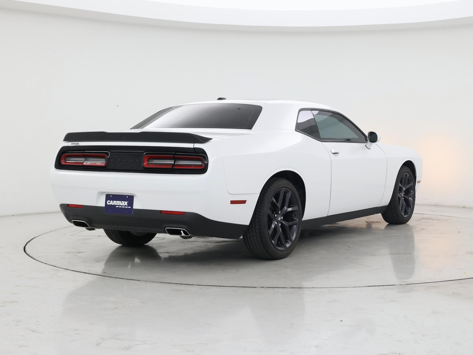 2023 Dodge Challenger SXT - Photo 9