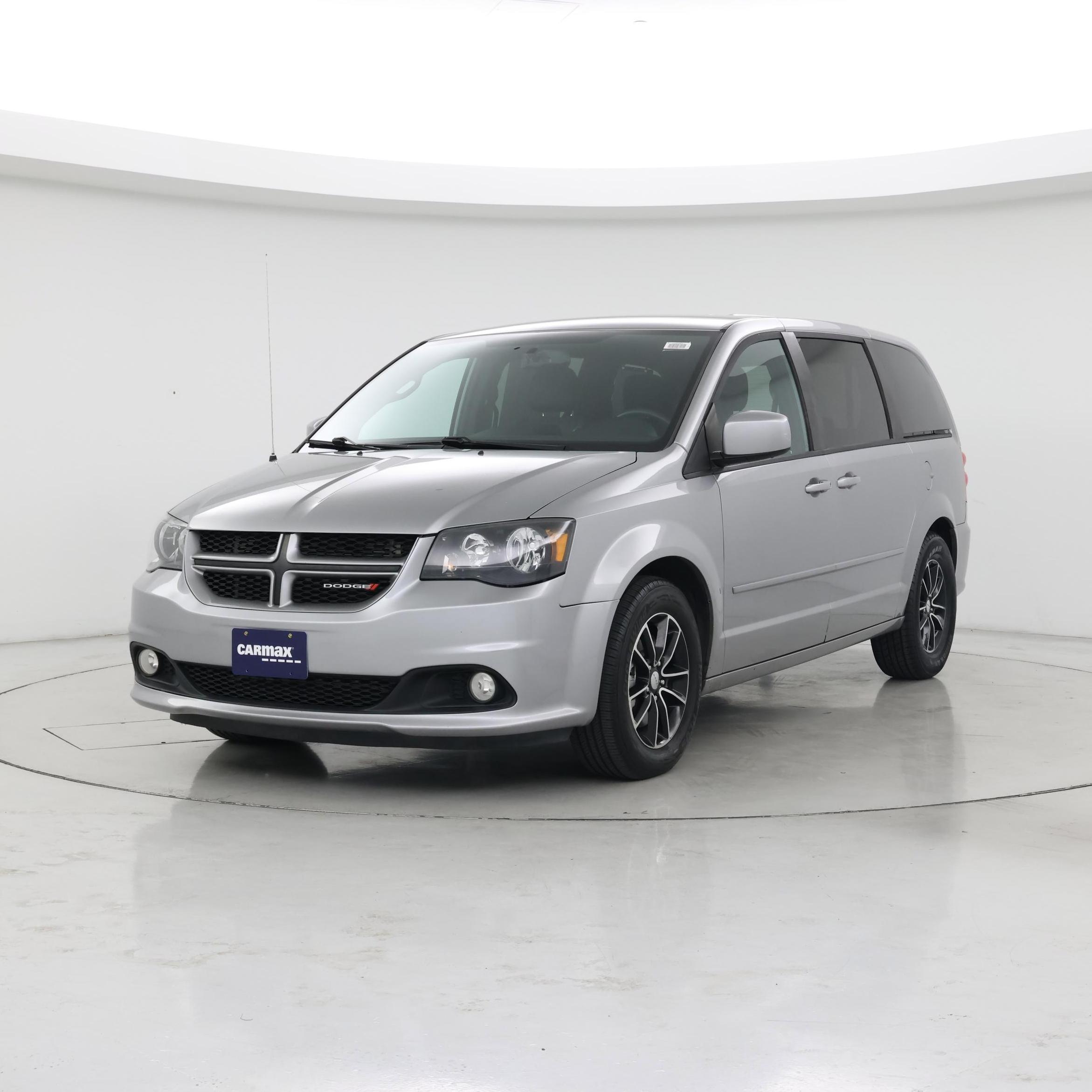 Thumbnail: 2017 Dodge Grand Caravan - 4