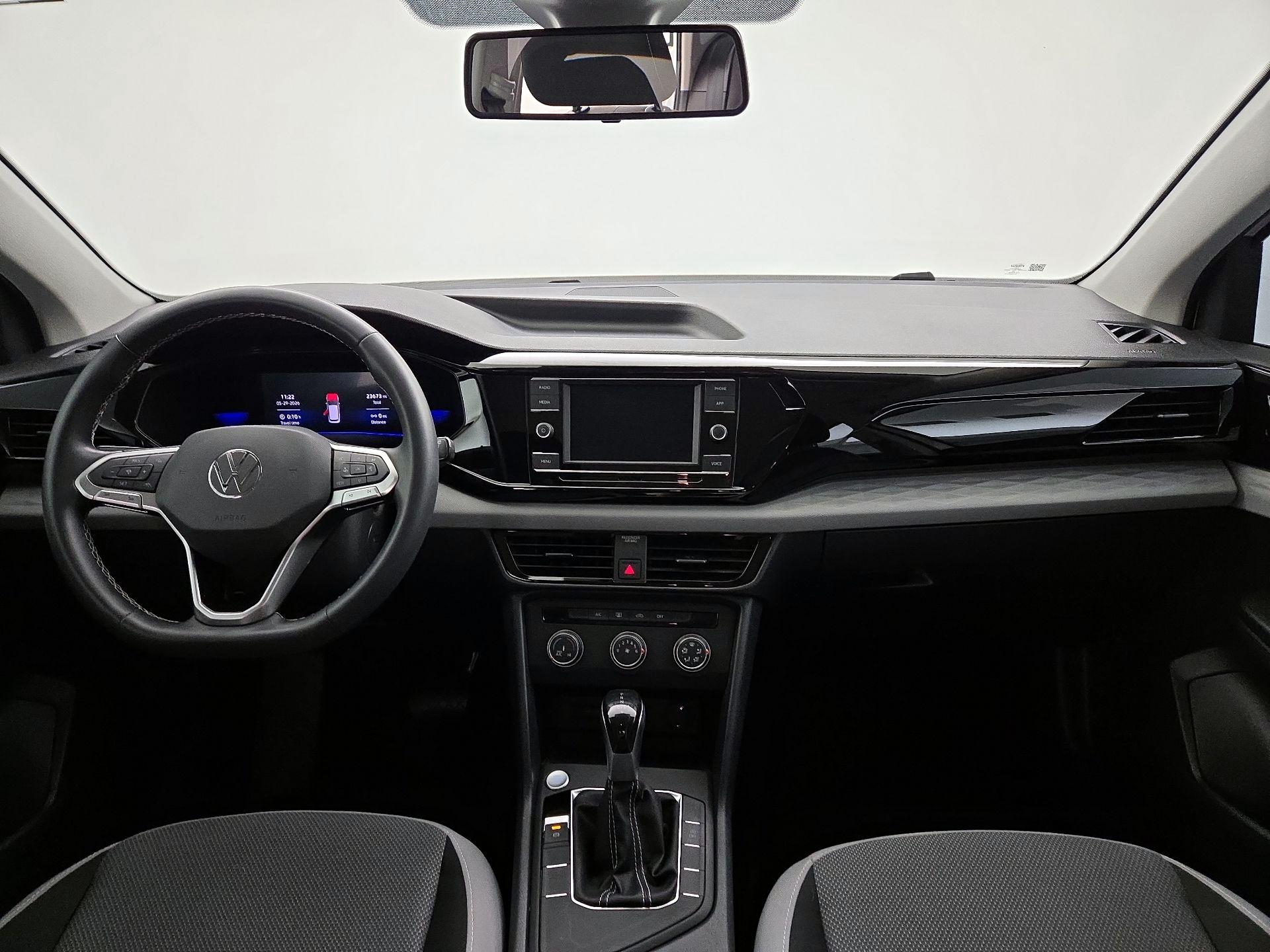 Thumbnail: 2022 Volkswagen Taos - 9