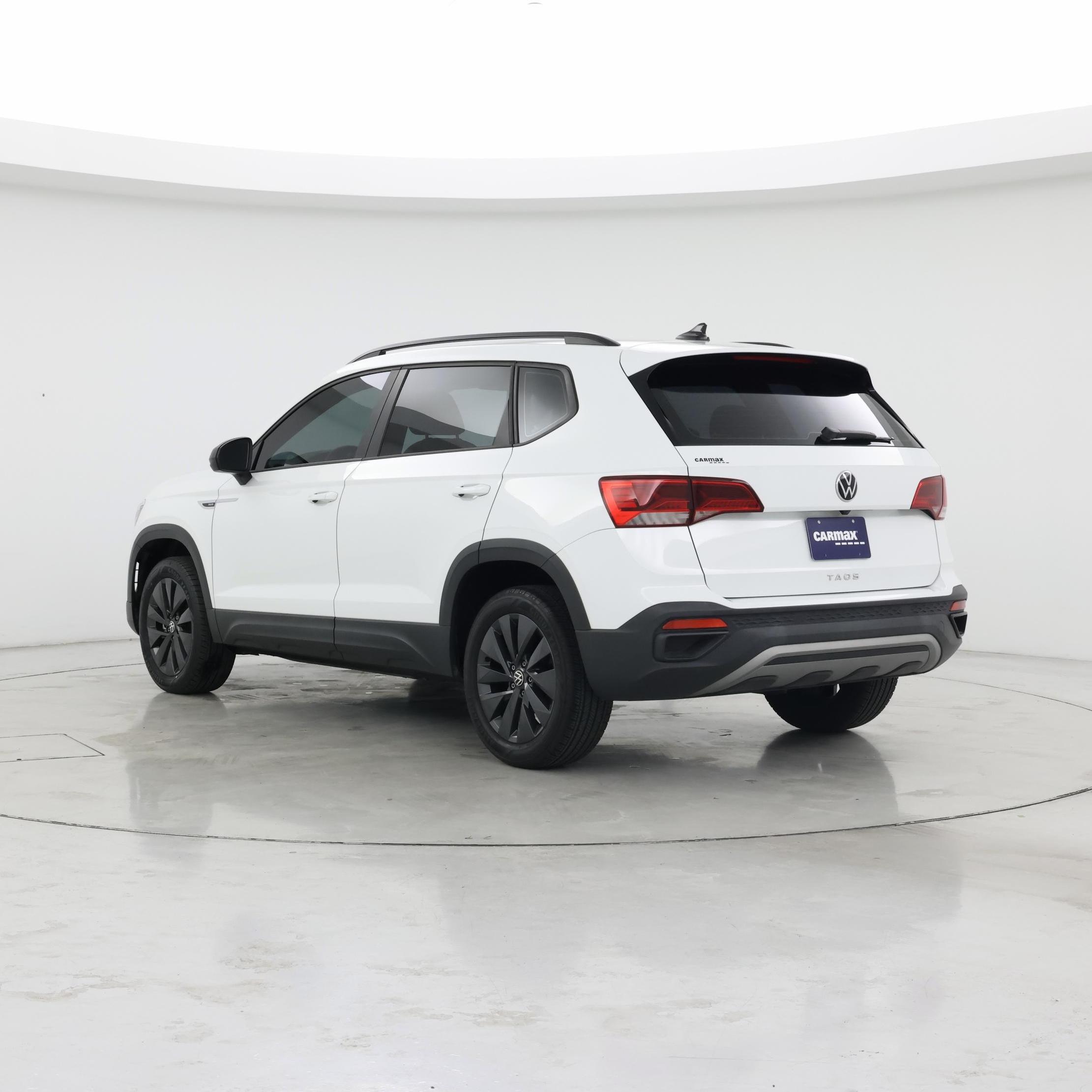 Thumbnail: 2022 Volkswagen Taos - 2